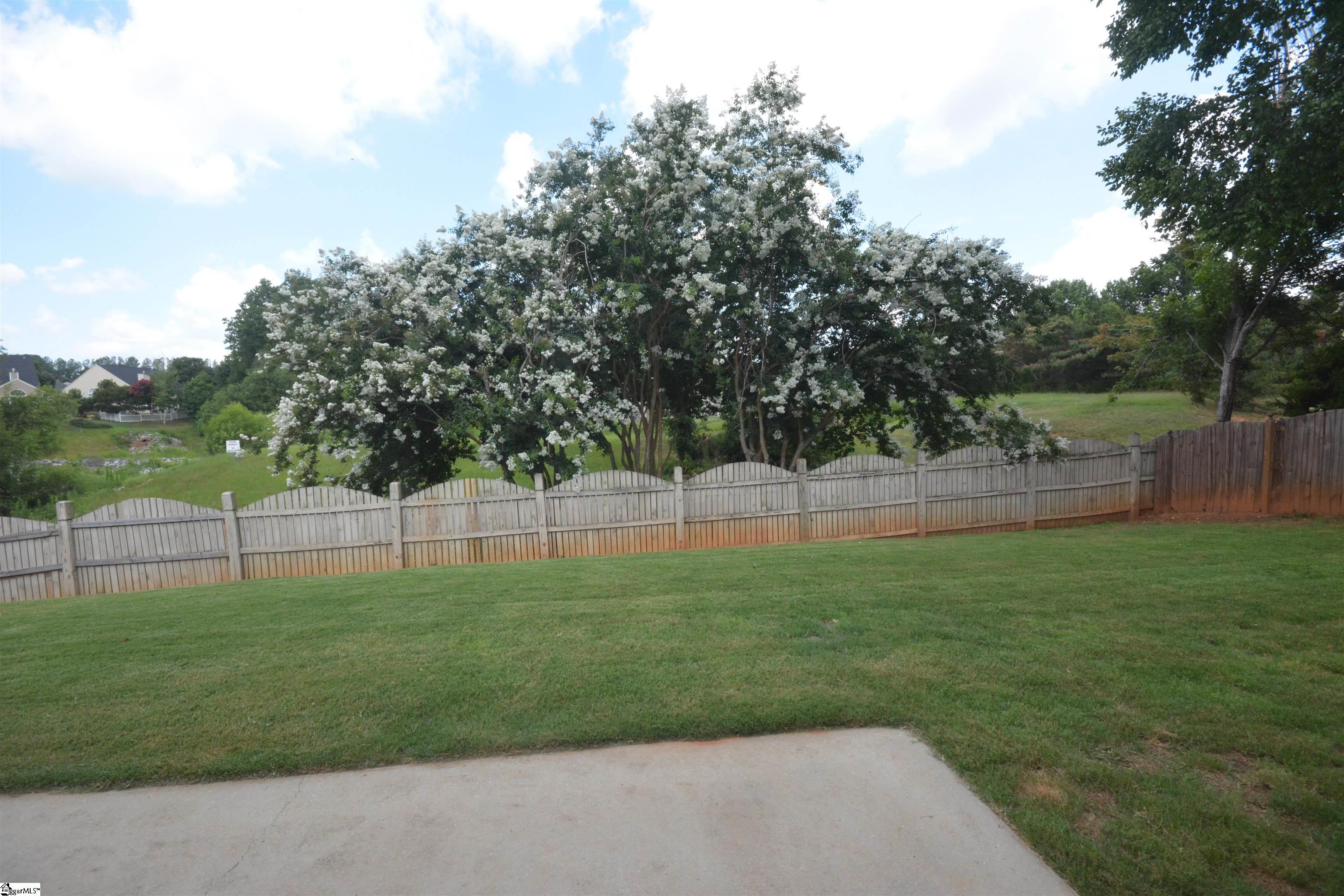 207 Grimes Drive Simpsonville, SC 29681