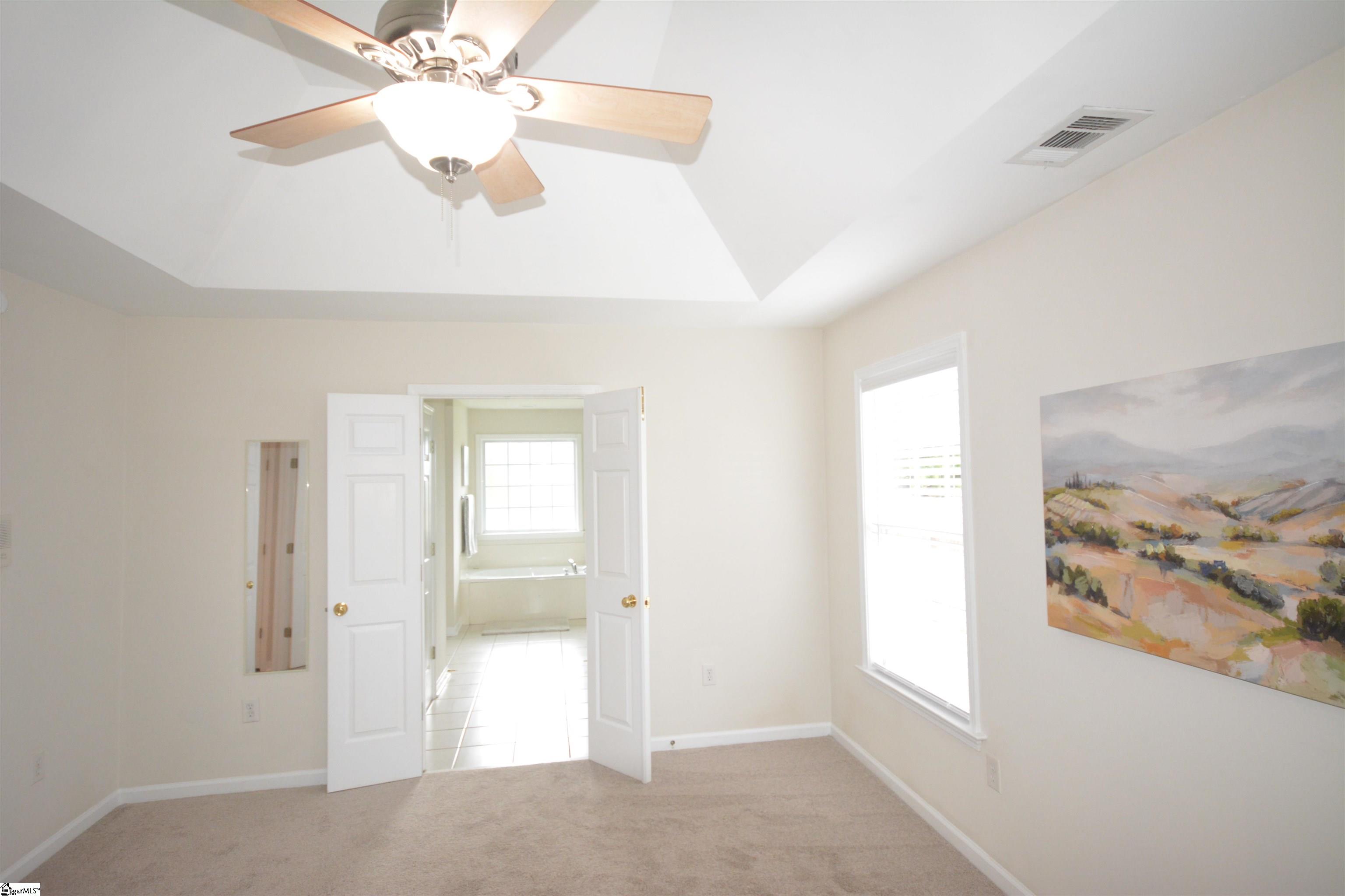 207 Grimes Drive Simpsonville, SC 29681