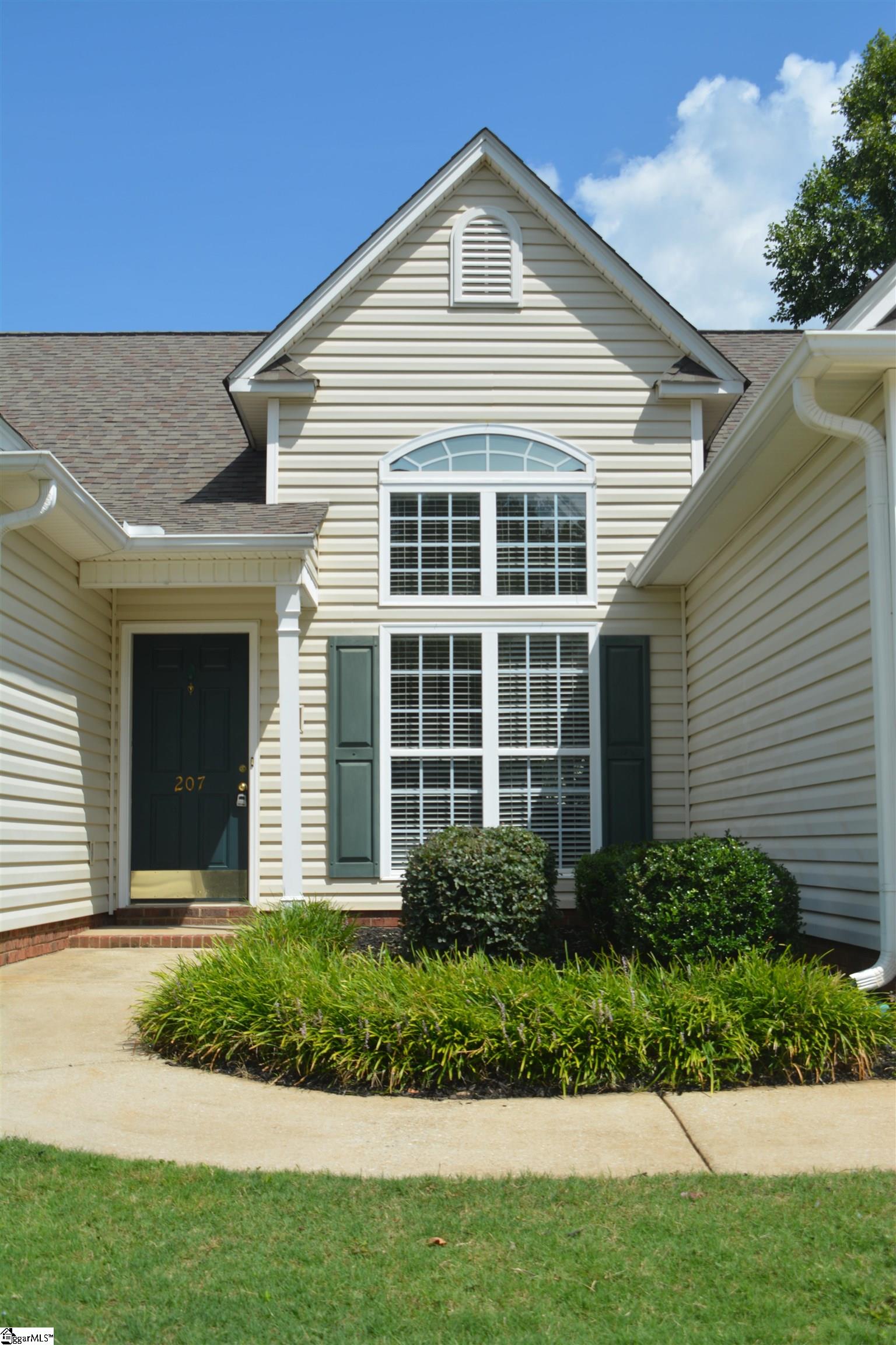207 Grimes Drive Simpsonville, SC 29681