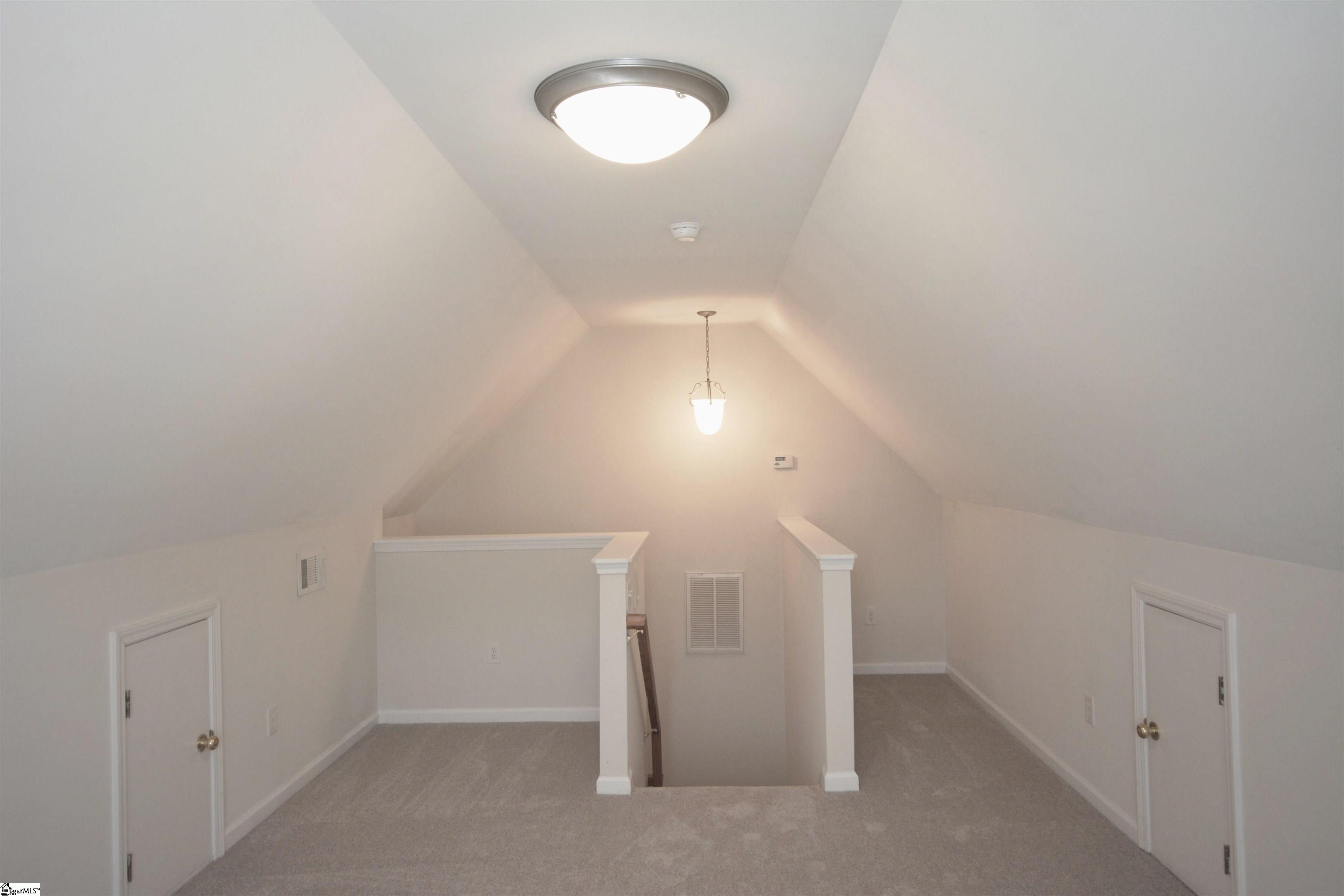207 Grimes Drive Simpsonville, SC 29681