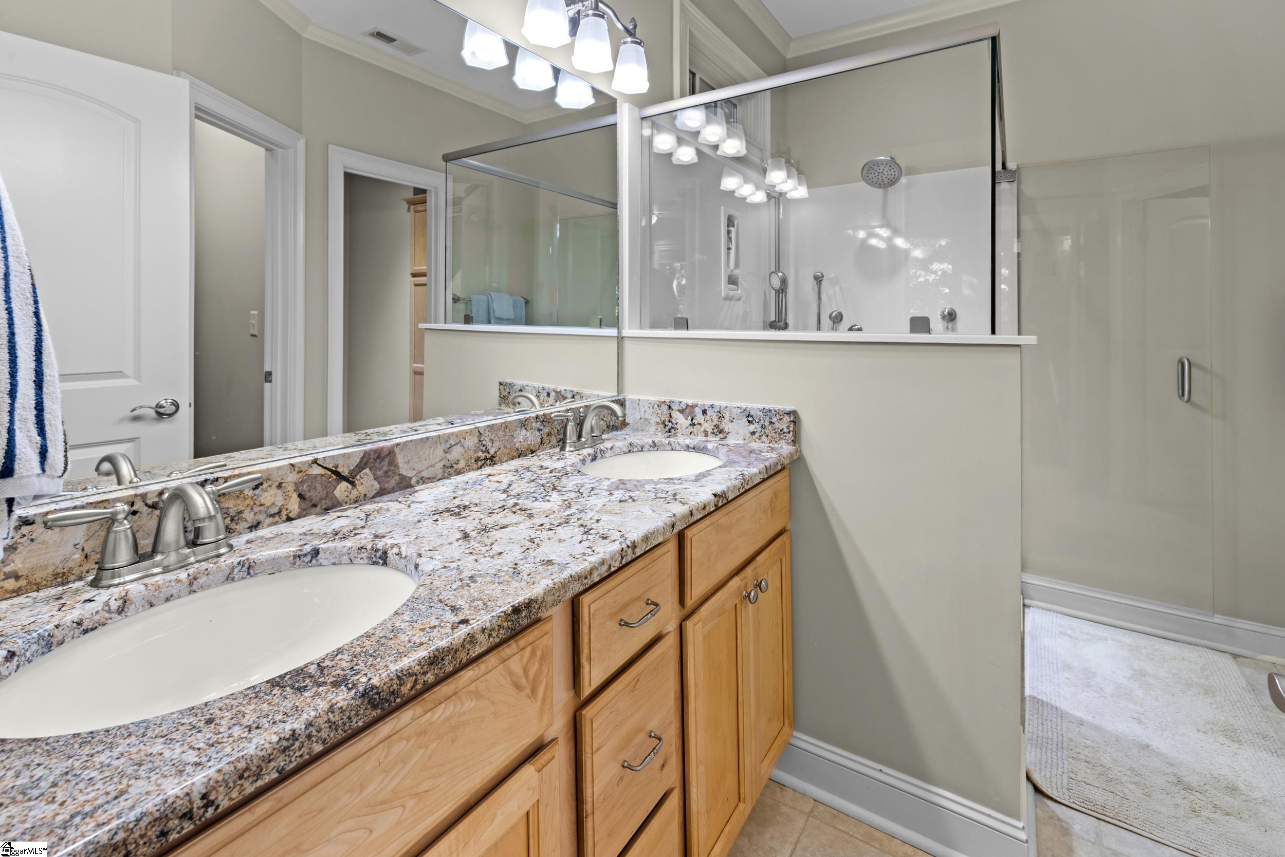 227 Pineneedle Drive Westminster, SC 29693