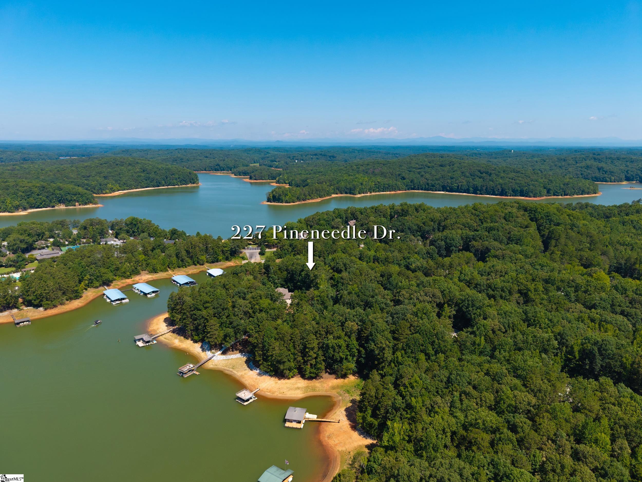 227 Pineneedle Drive Westminster, SC 29693