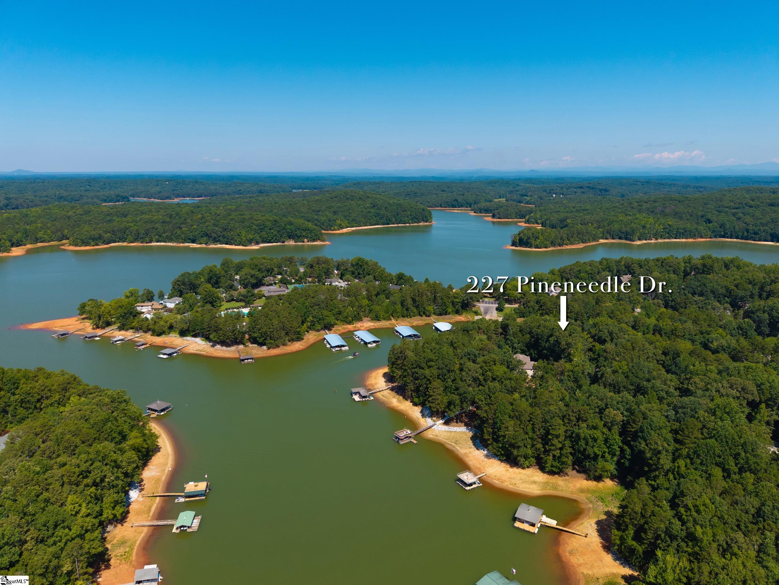 227 Pineneedle Drive Westminster, SC 29693
