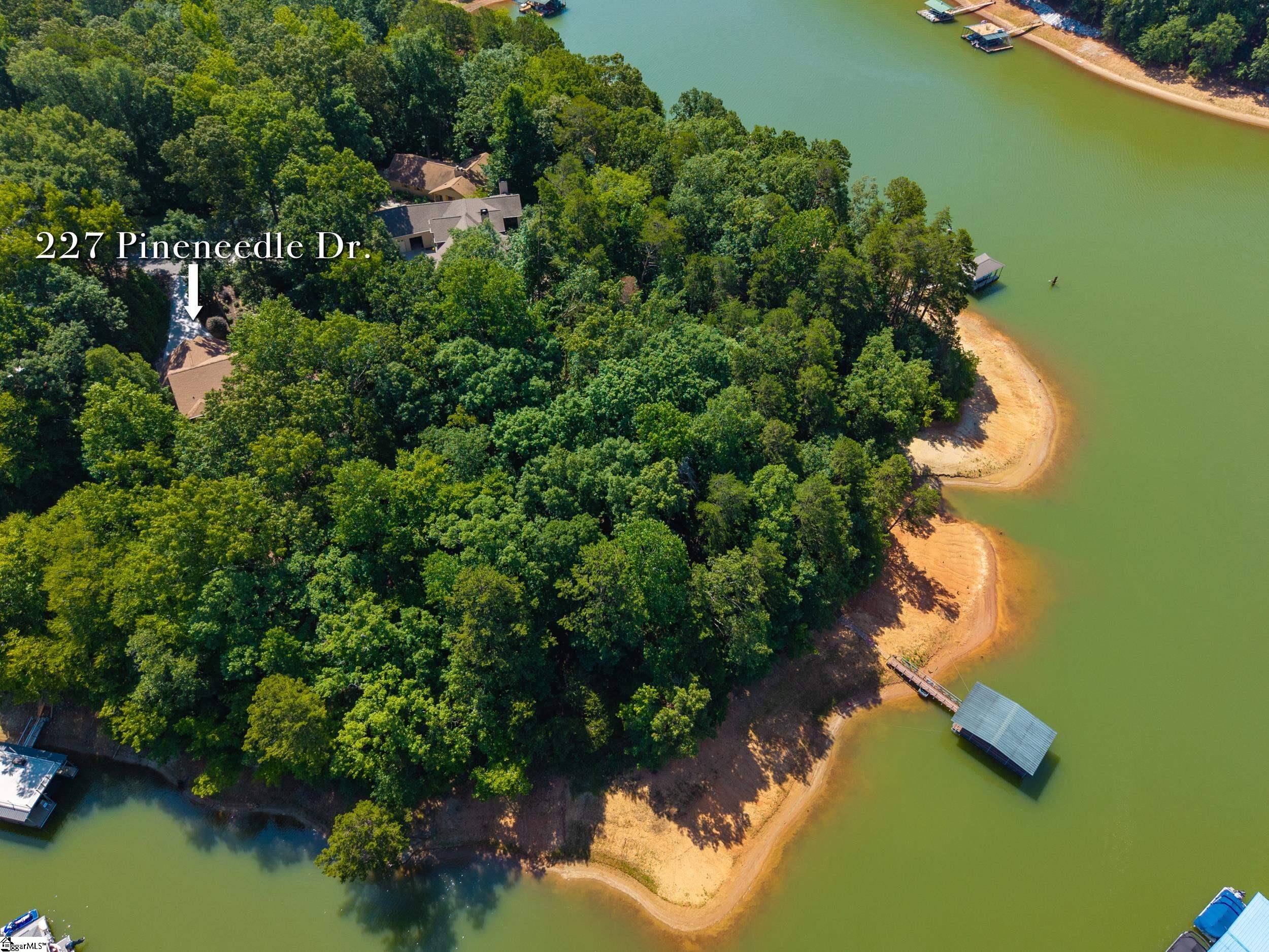 227 Pineneedle Drive Westminster, SC 29693