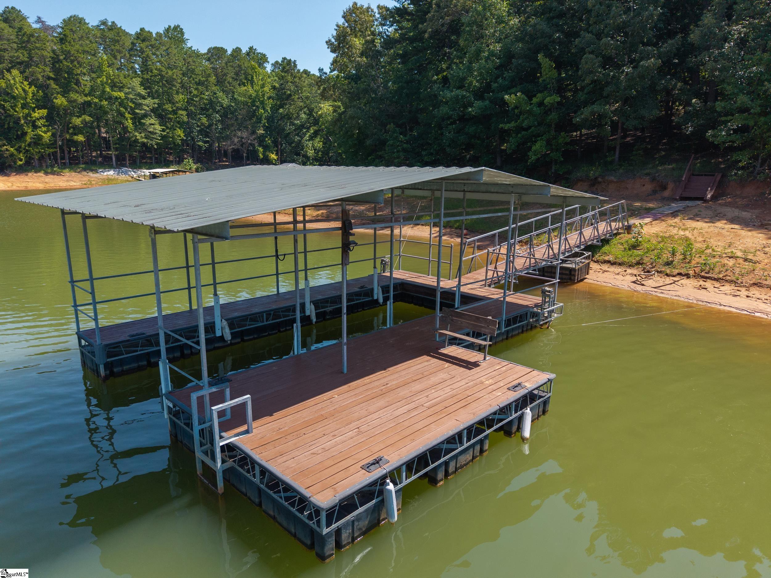 227 Pineneedle Drive Westminster, SC 29693