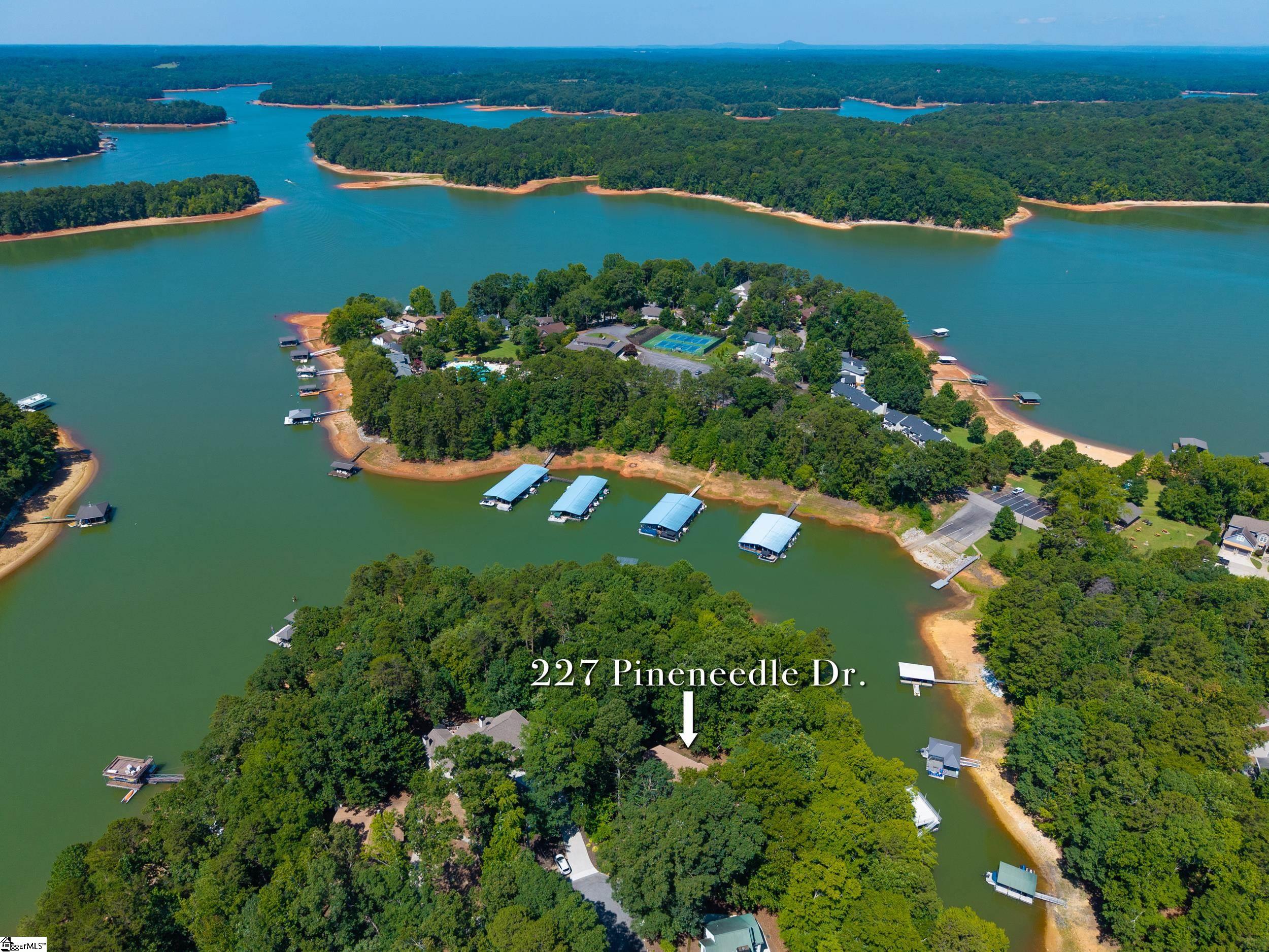 227 Pineneedle Drive Westminster, SC 29693