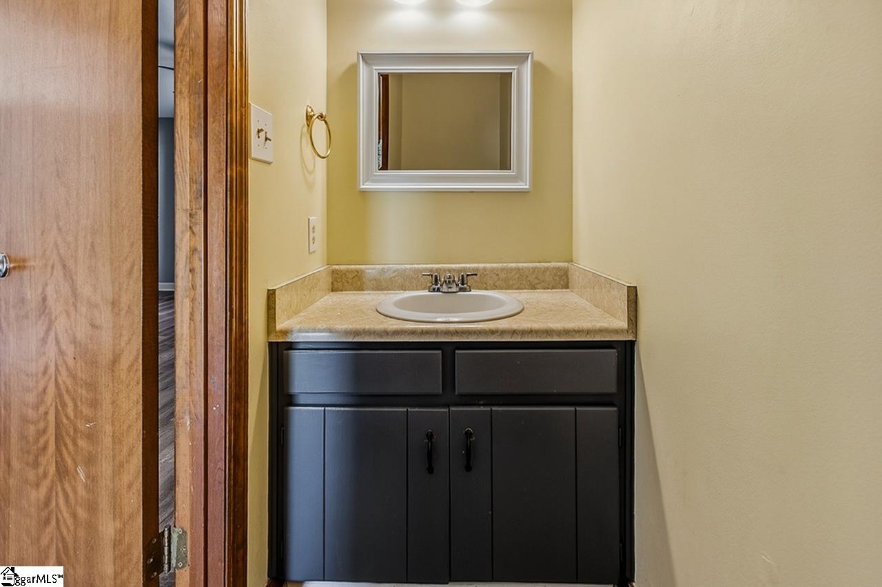 4016 Pebblebrook Court Spartanburg, SC 29301