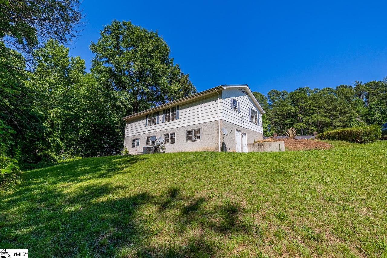 4016 Pebblebrook Court Spartanburg, SC 29301