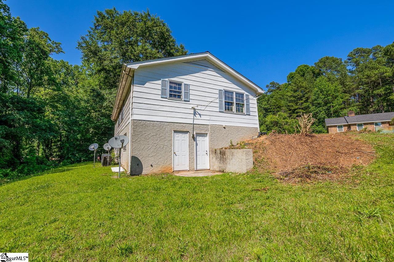 4016 Pebblebrook Court Spartanburg, SC 29301