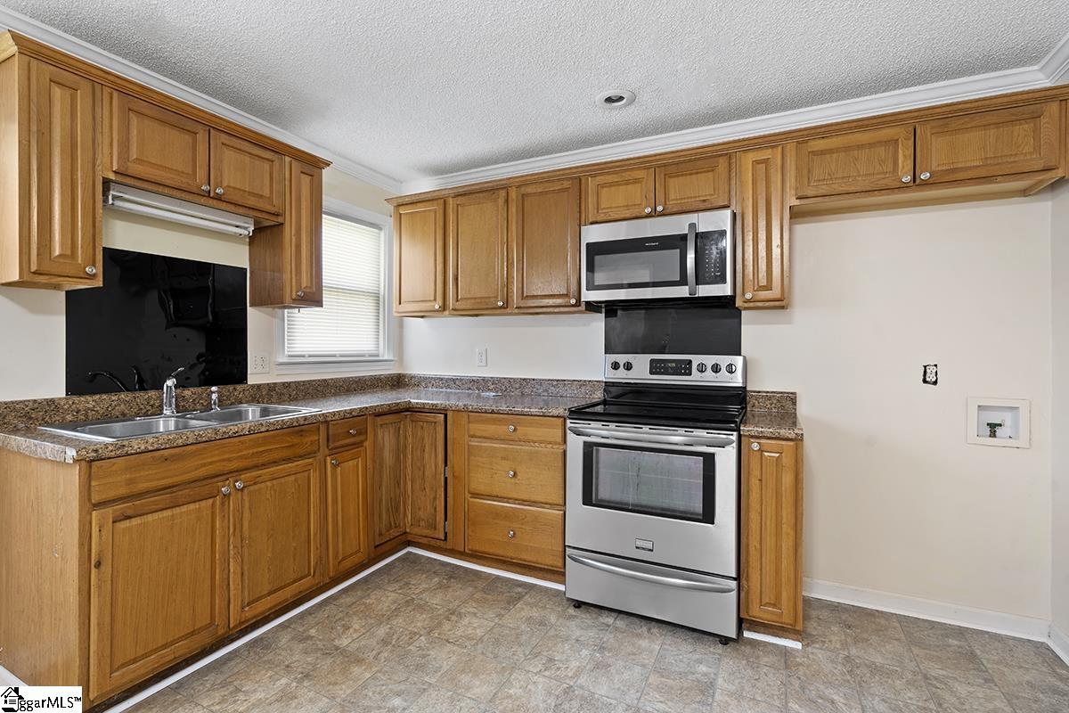 107 Grove Street Clinton, SC 29325