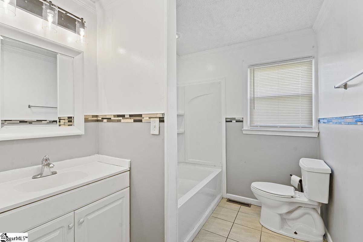 107 Grove Street Clinton, SC 29325