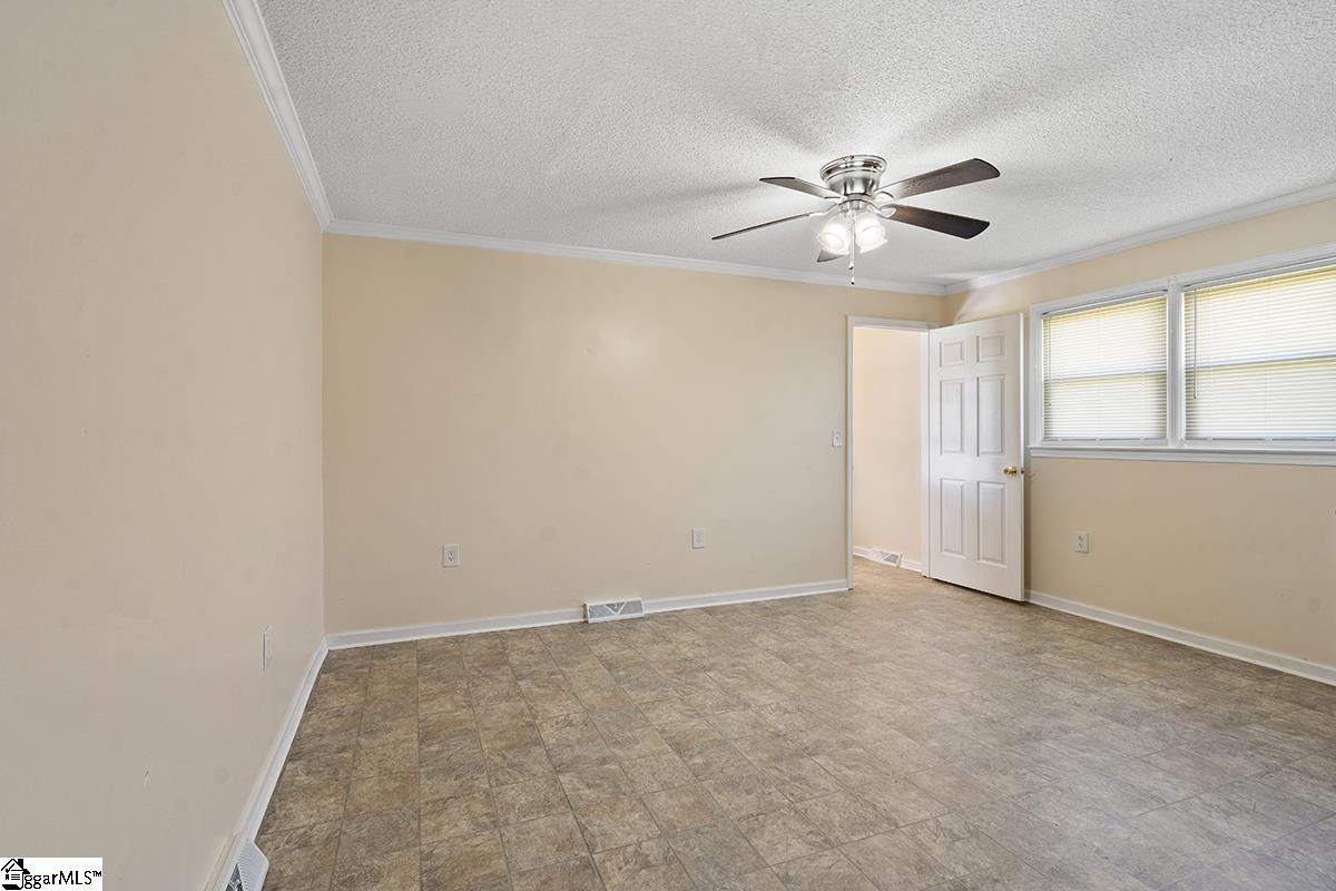 107 Grove Street Clinton, SC 29325