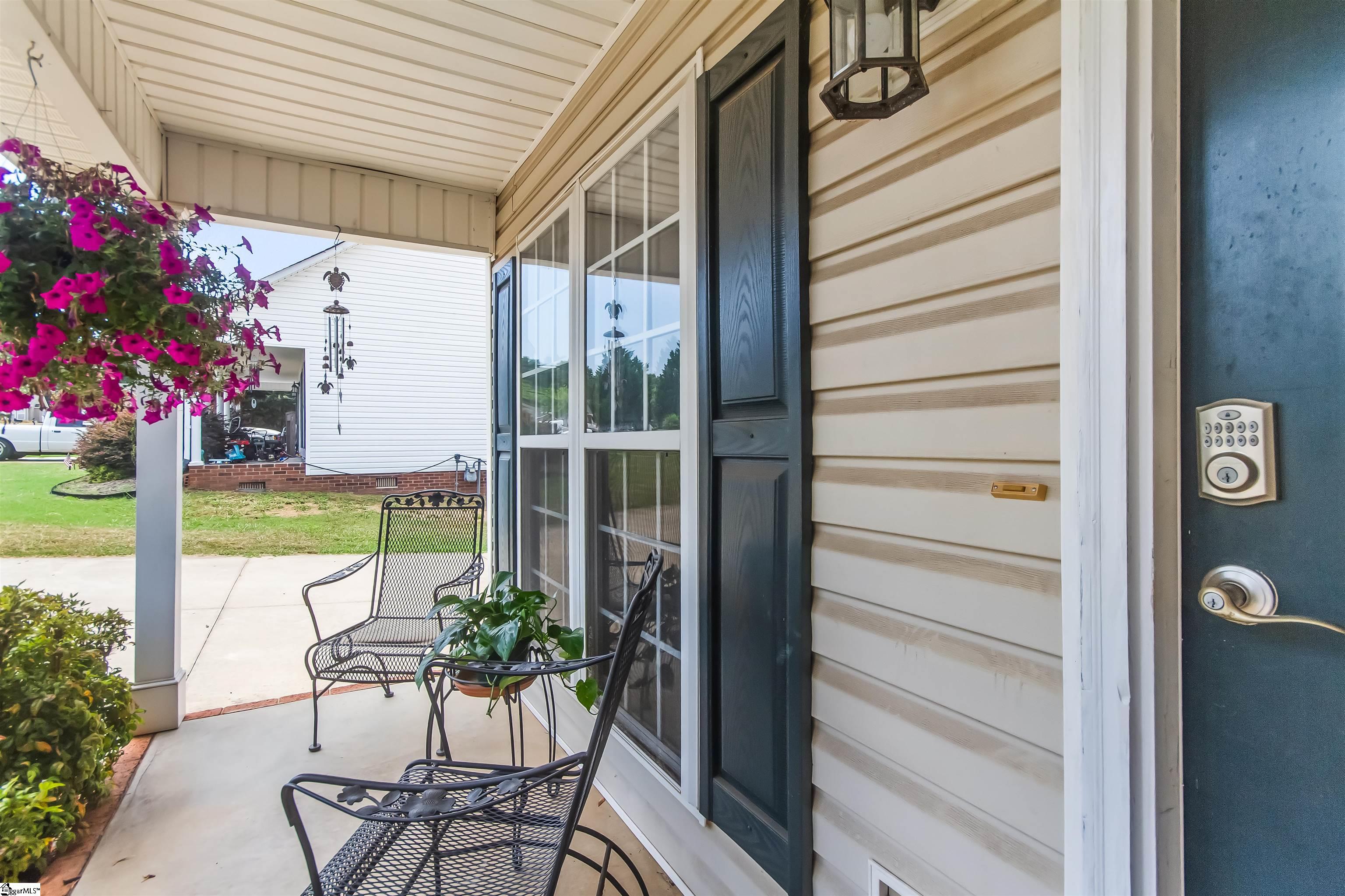 639 Cotton Branch Drive Boiling Springs, SC 29316