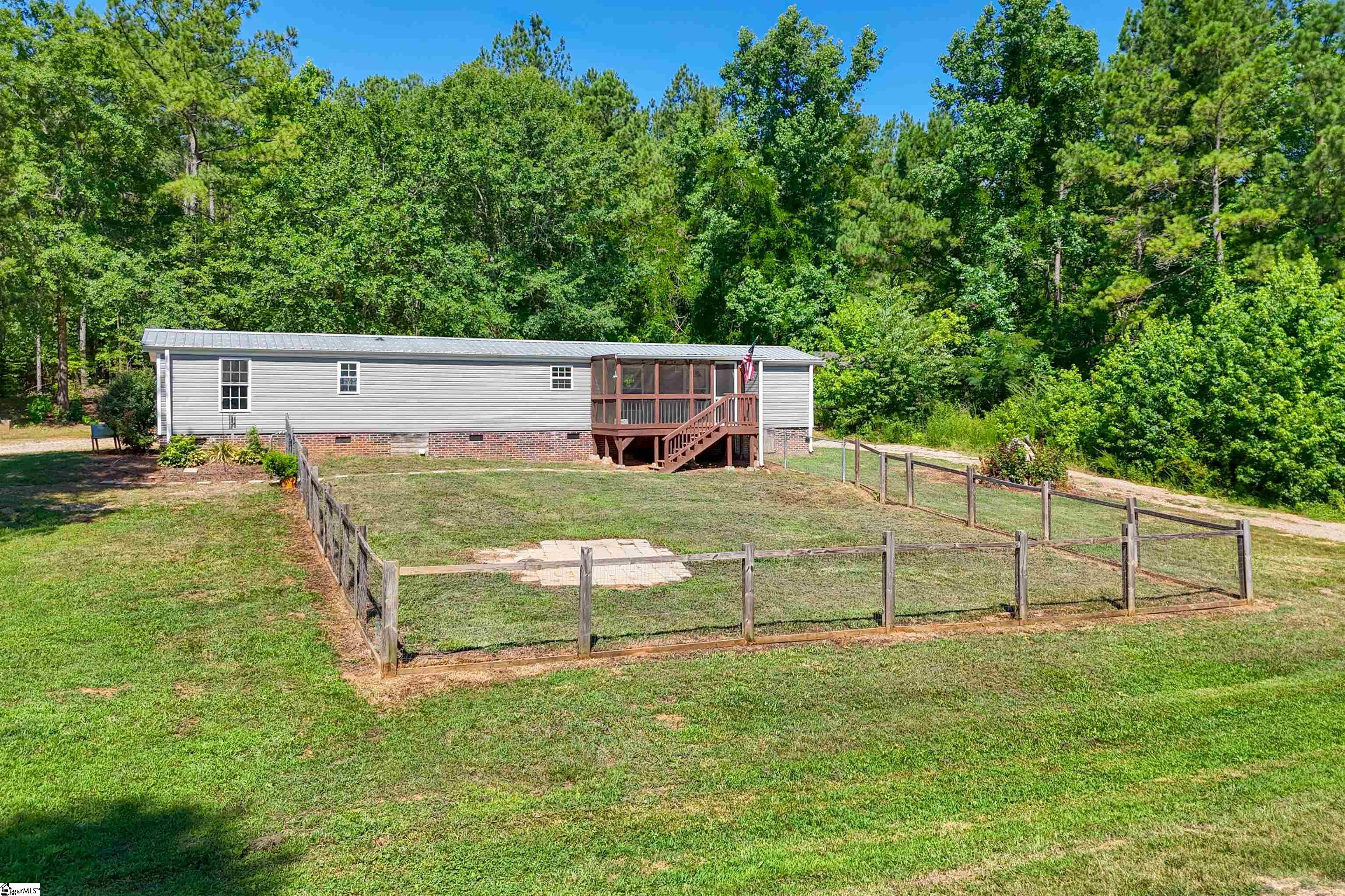 393 Country Estates Road, Fountain Inn, SC 29644