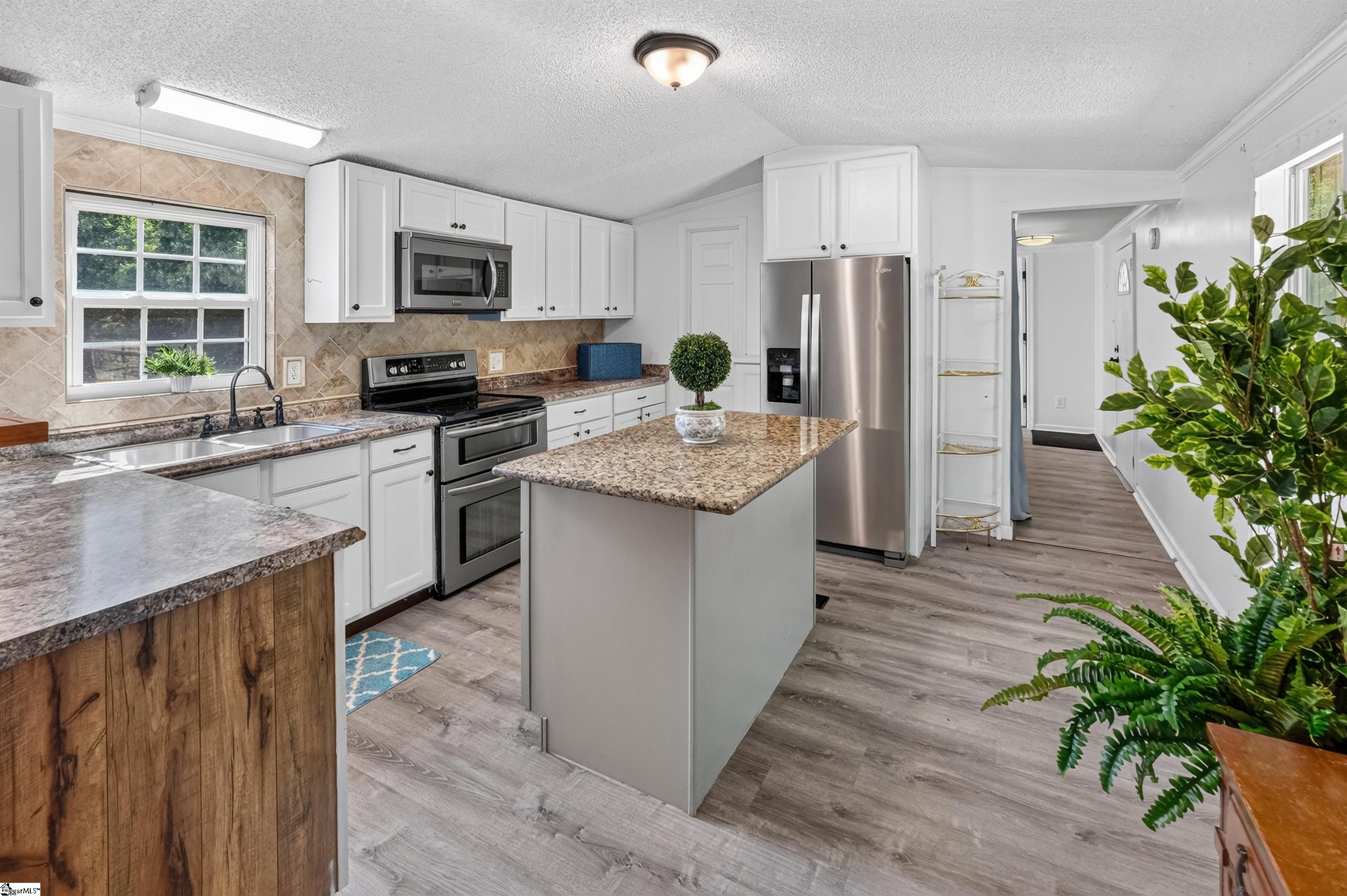 393 Country Estates Road Fountain Inn, SC 29644