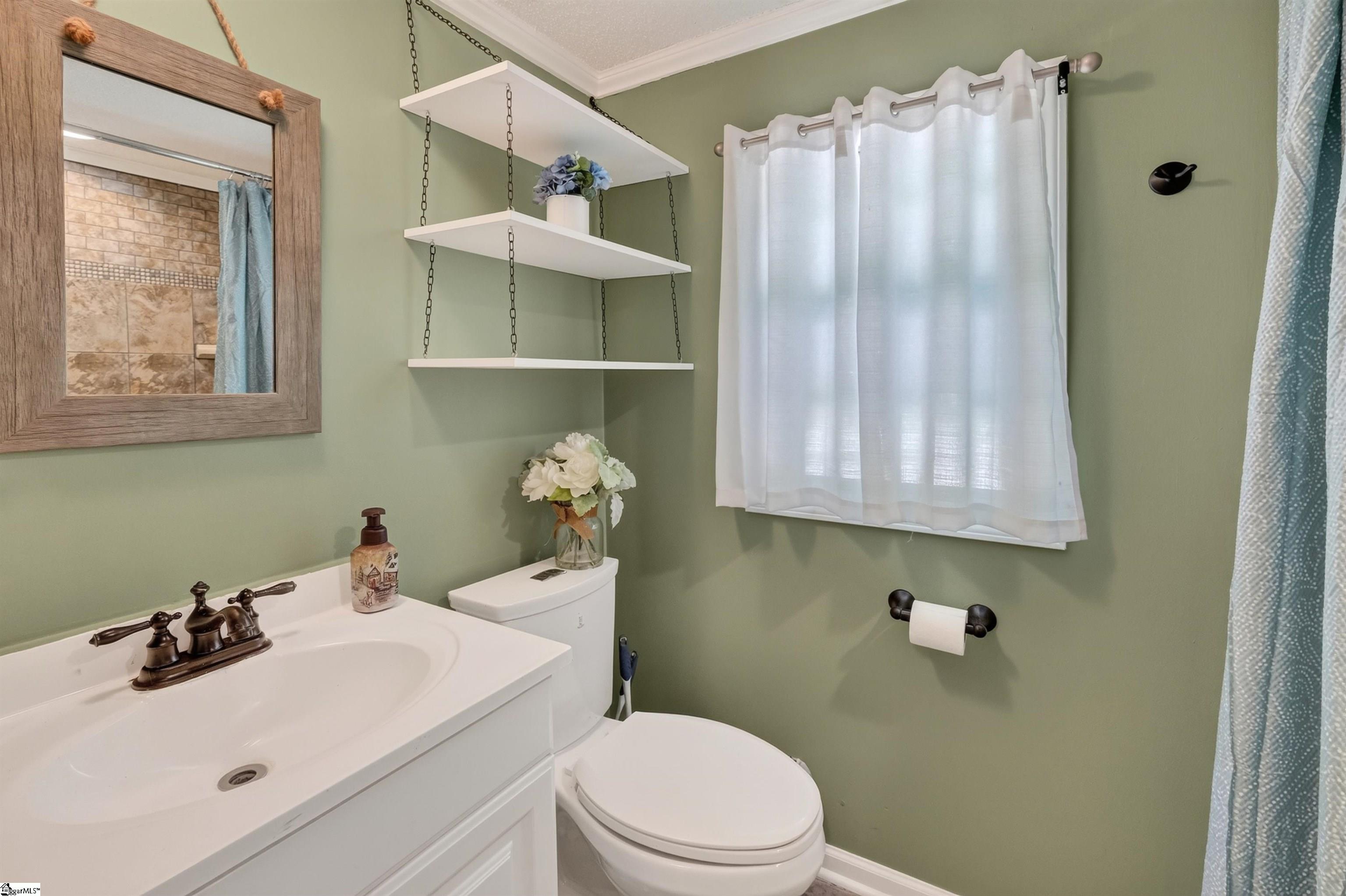 393 Country Estates Road Fountain Inn, SC 29644