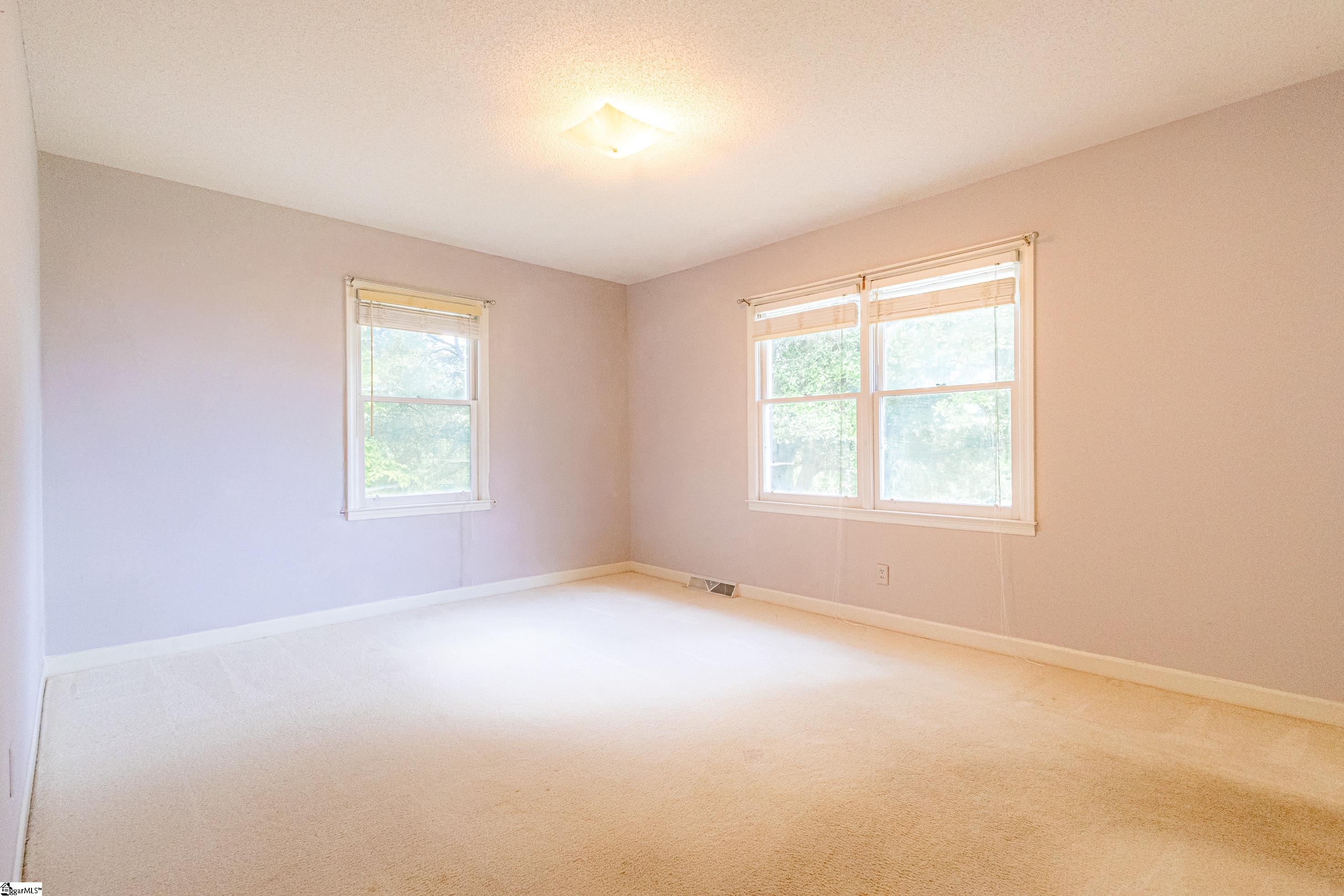 500 W Rutherford Street, Landrum SC 29356