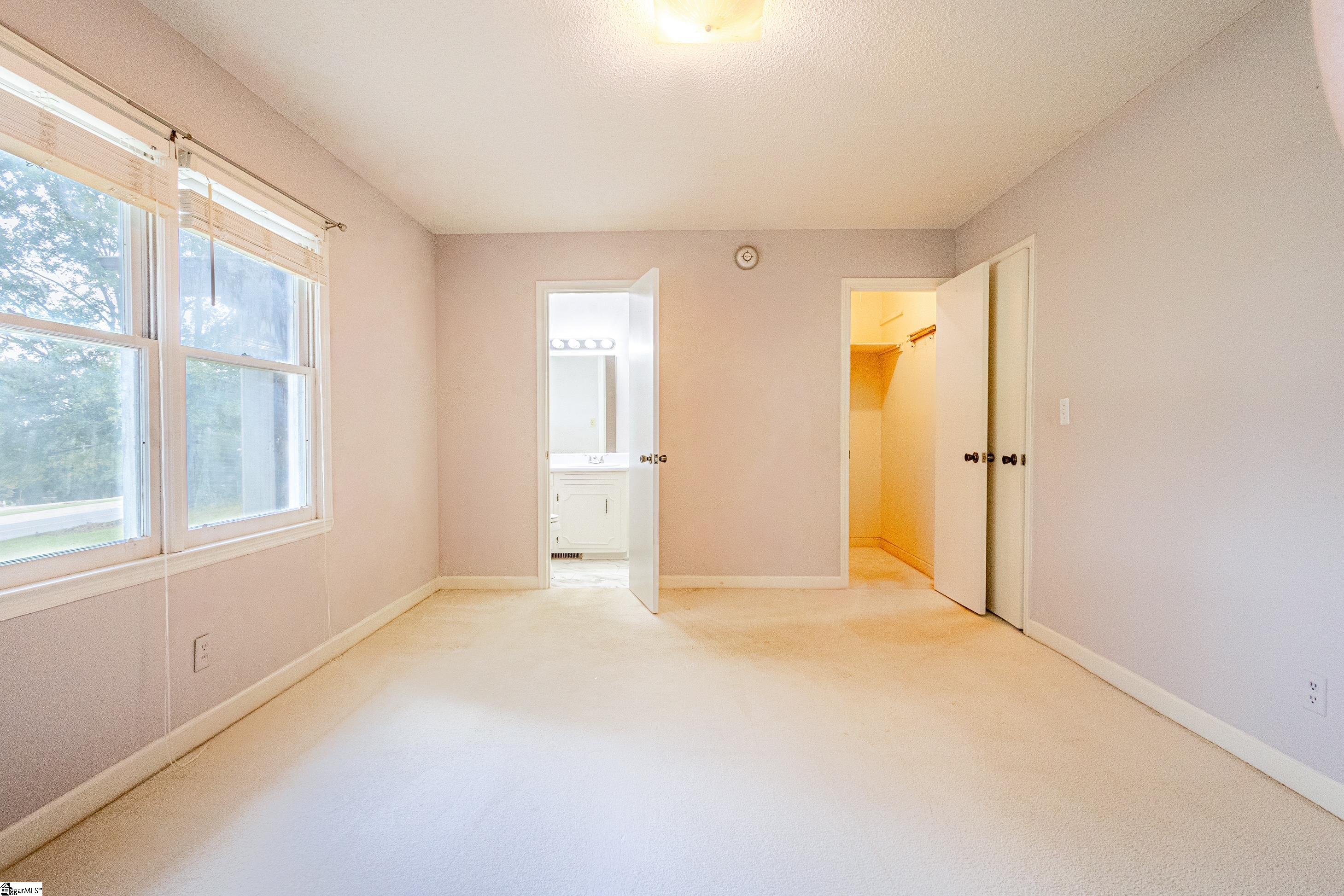 500 W Rutherford Street, Landrum SC 29356
