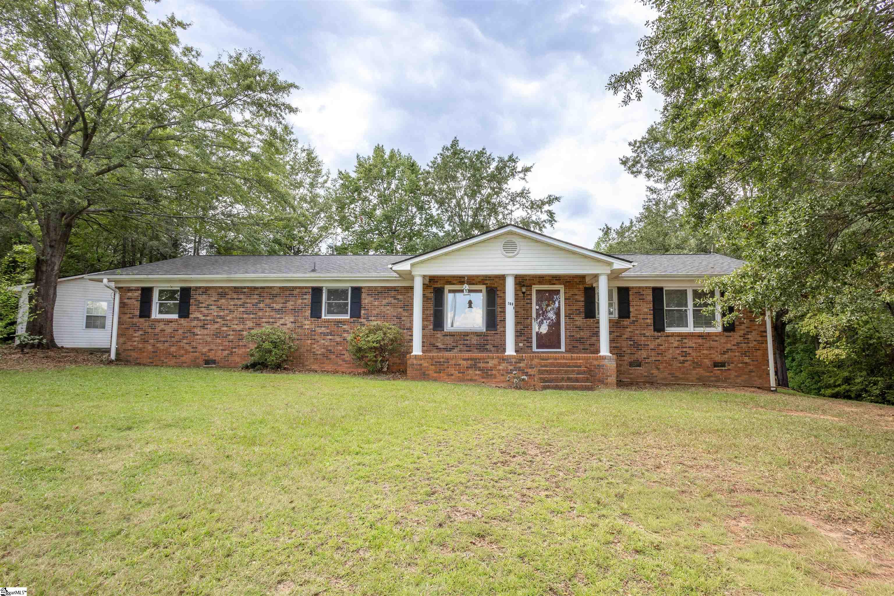 500 W Rutherford Street, Landrum SC 29356