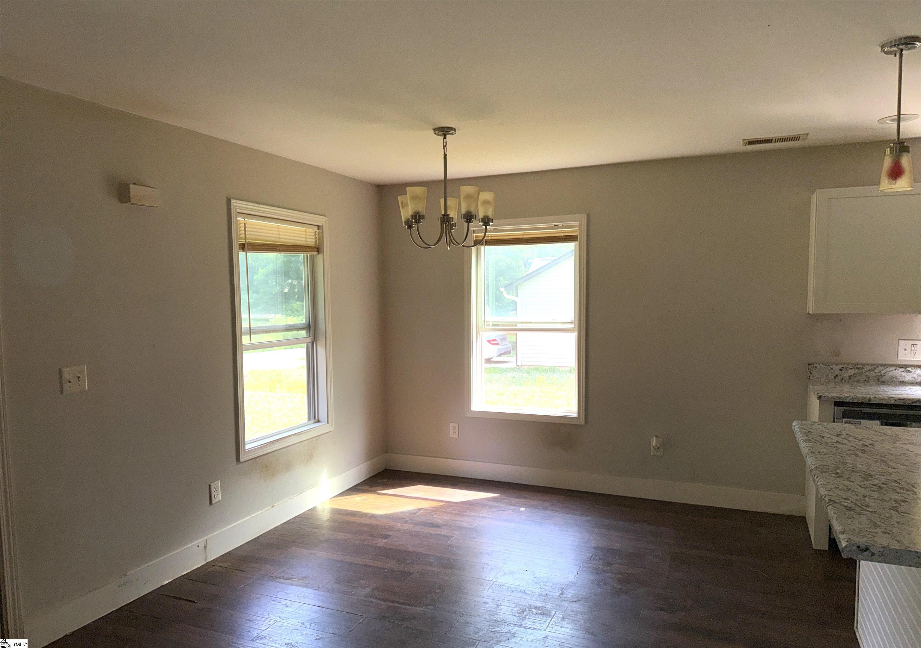 137 Miller Drive Spartanburg, SC 29301