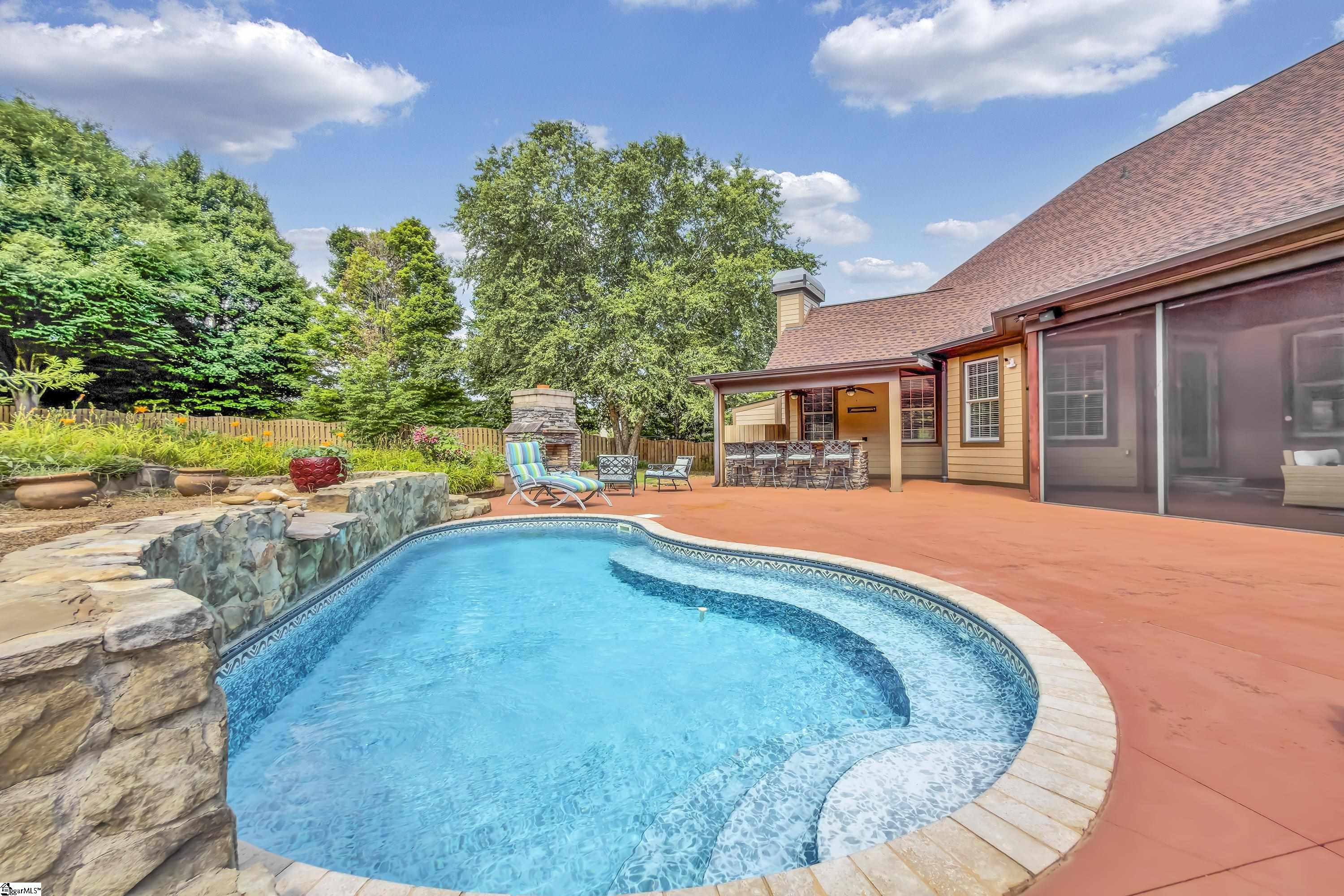 15 Fox Hunt Lane Greer, SC 29651