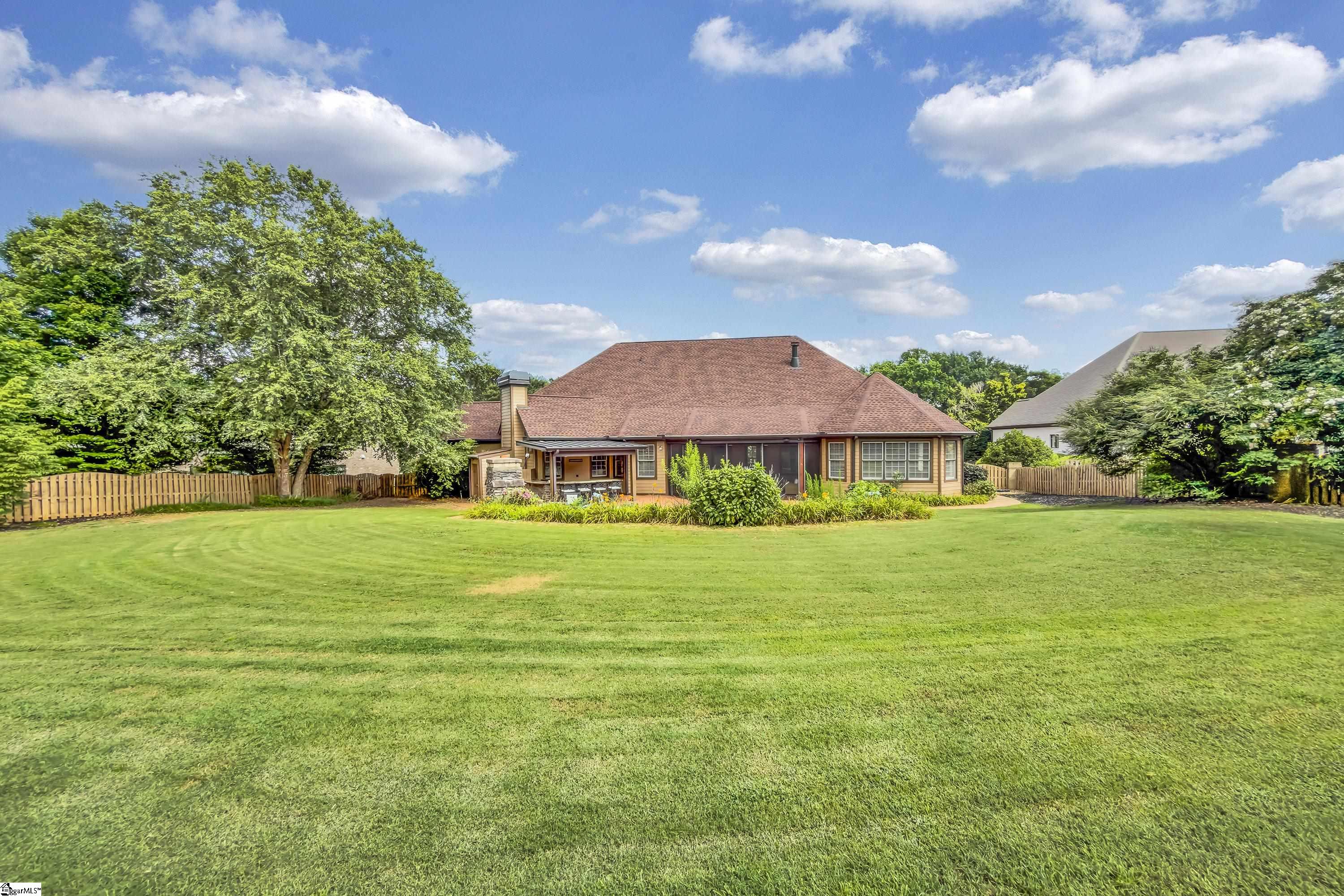 15 Fox Hunt Lane Greer, SC 29651
