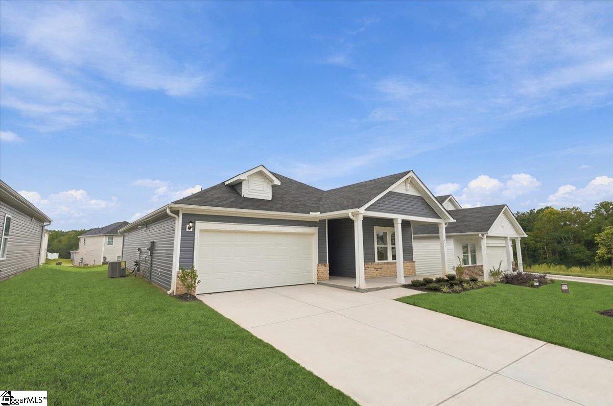 939 Rising Oak Court, Spartanburg SC 29301