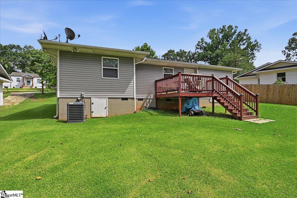 96 N Estate Drive Greenville, SC 29605