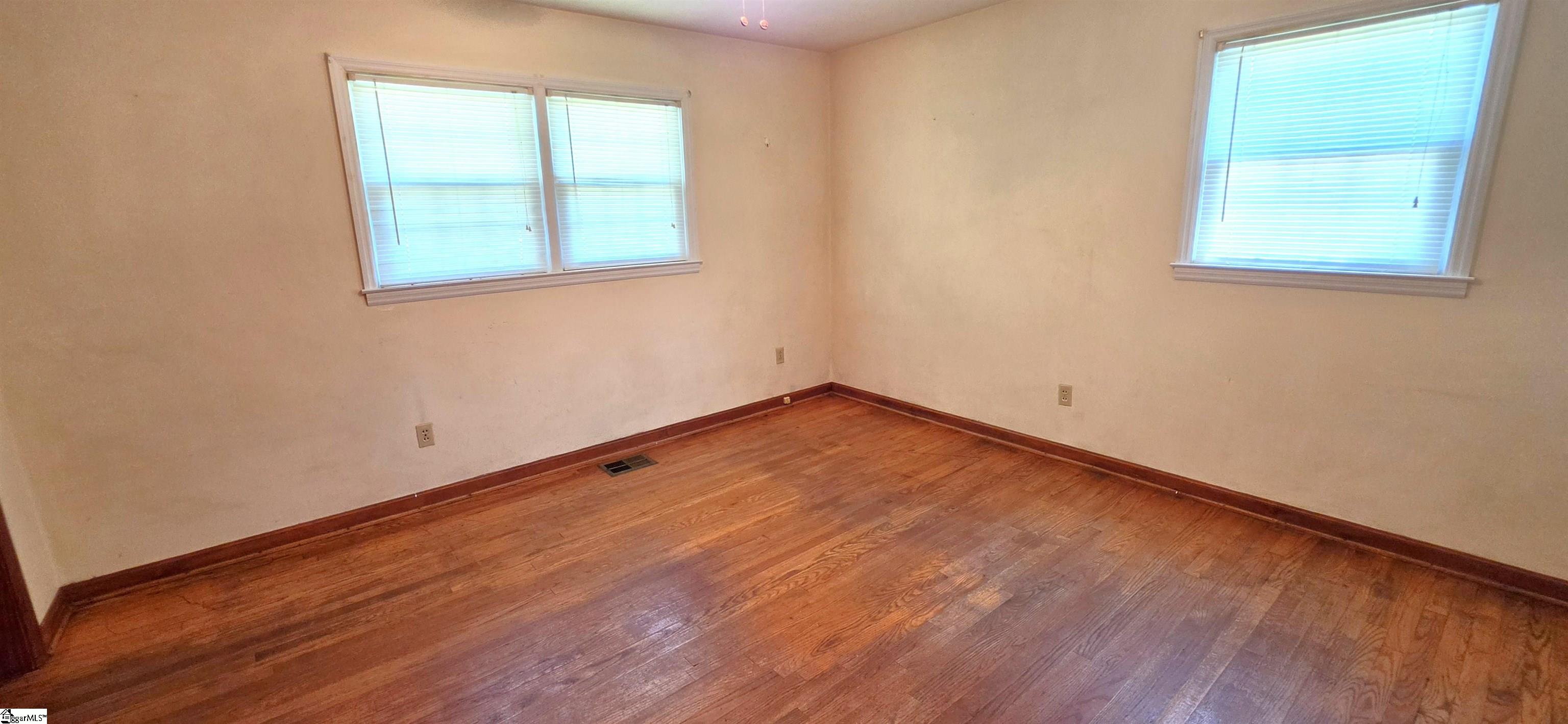 180 Edgewood Drive, Spartanburg SC 29307-4531