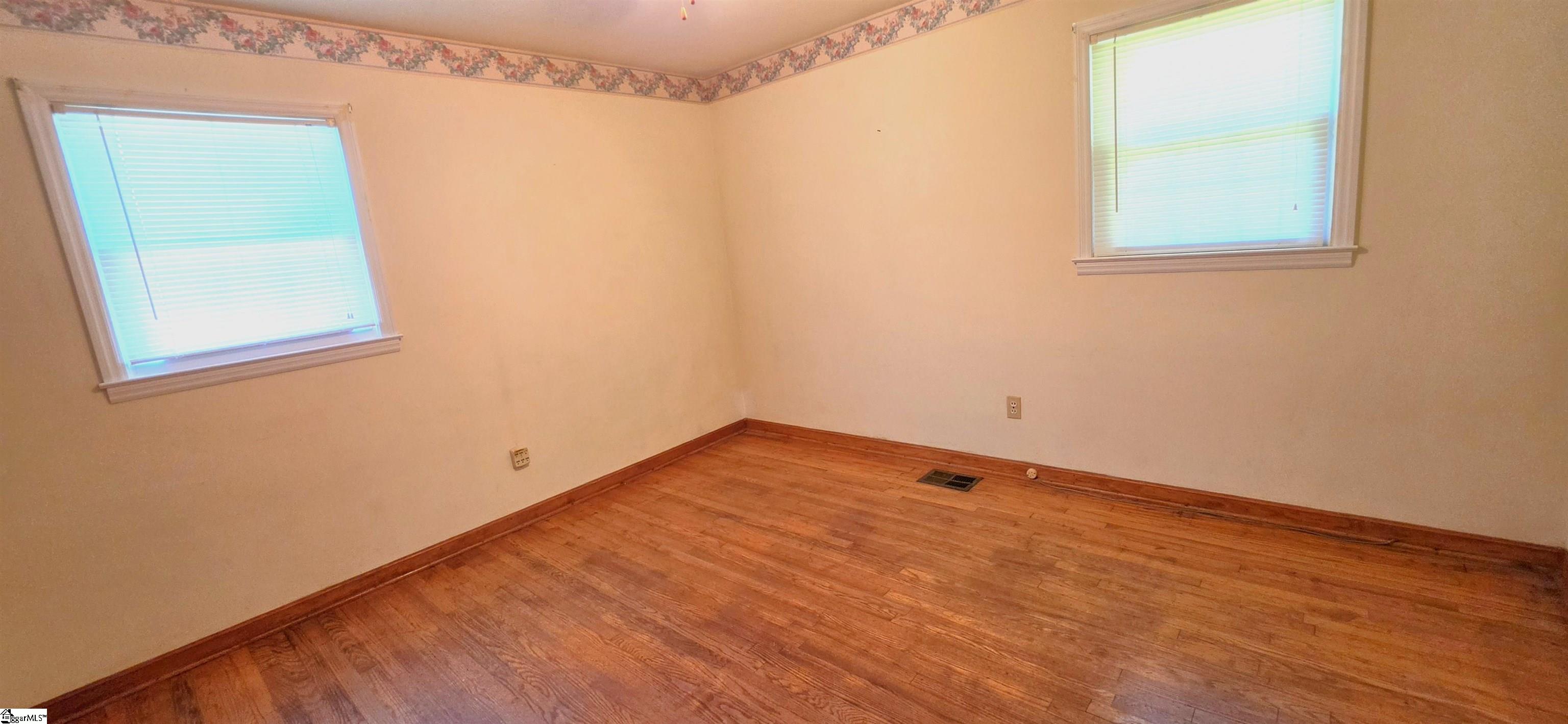 180 Edgewood Drive, Spartanburg SC 29307-4531