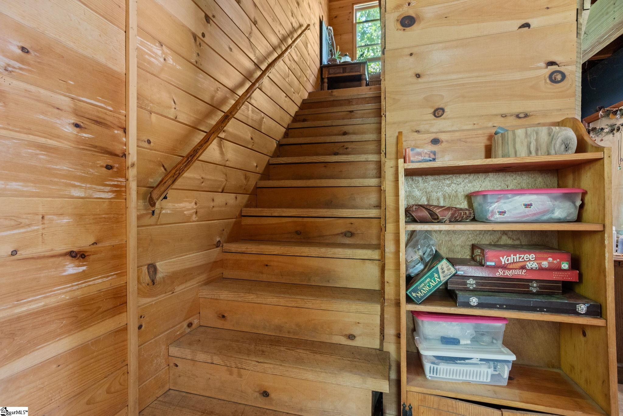 338 Little Crowe Creek Road, Pickens SC 29671