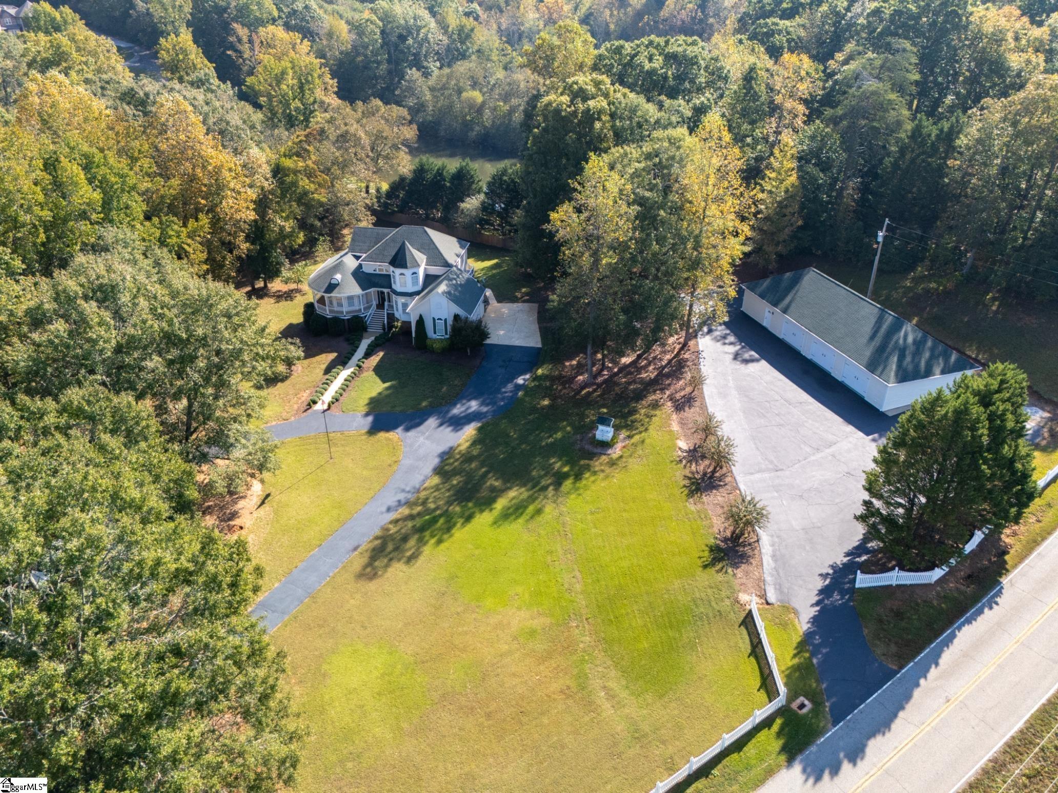 Photo 1 of Single family home for sale at 901 Bennetts Bridge Rd, Greer, SC 29651 | MLS# 1598121 | Listing updated on 2026-10-20