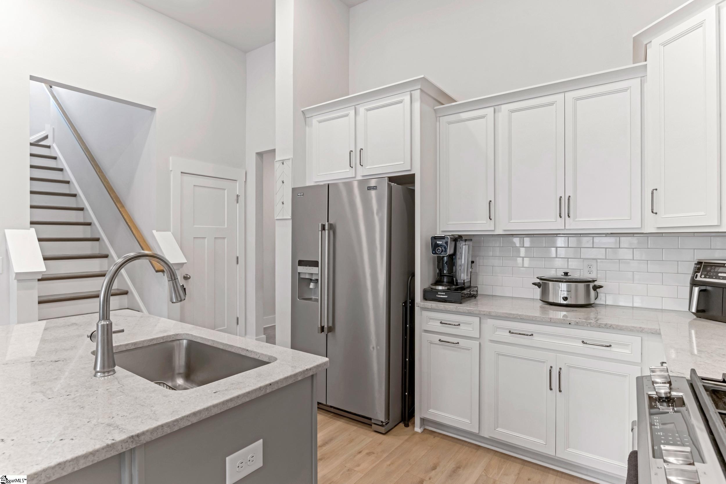 221 Woodhouse Way Greenville, SC 29605