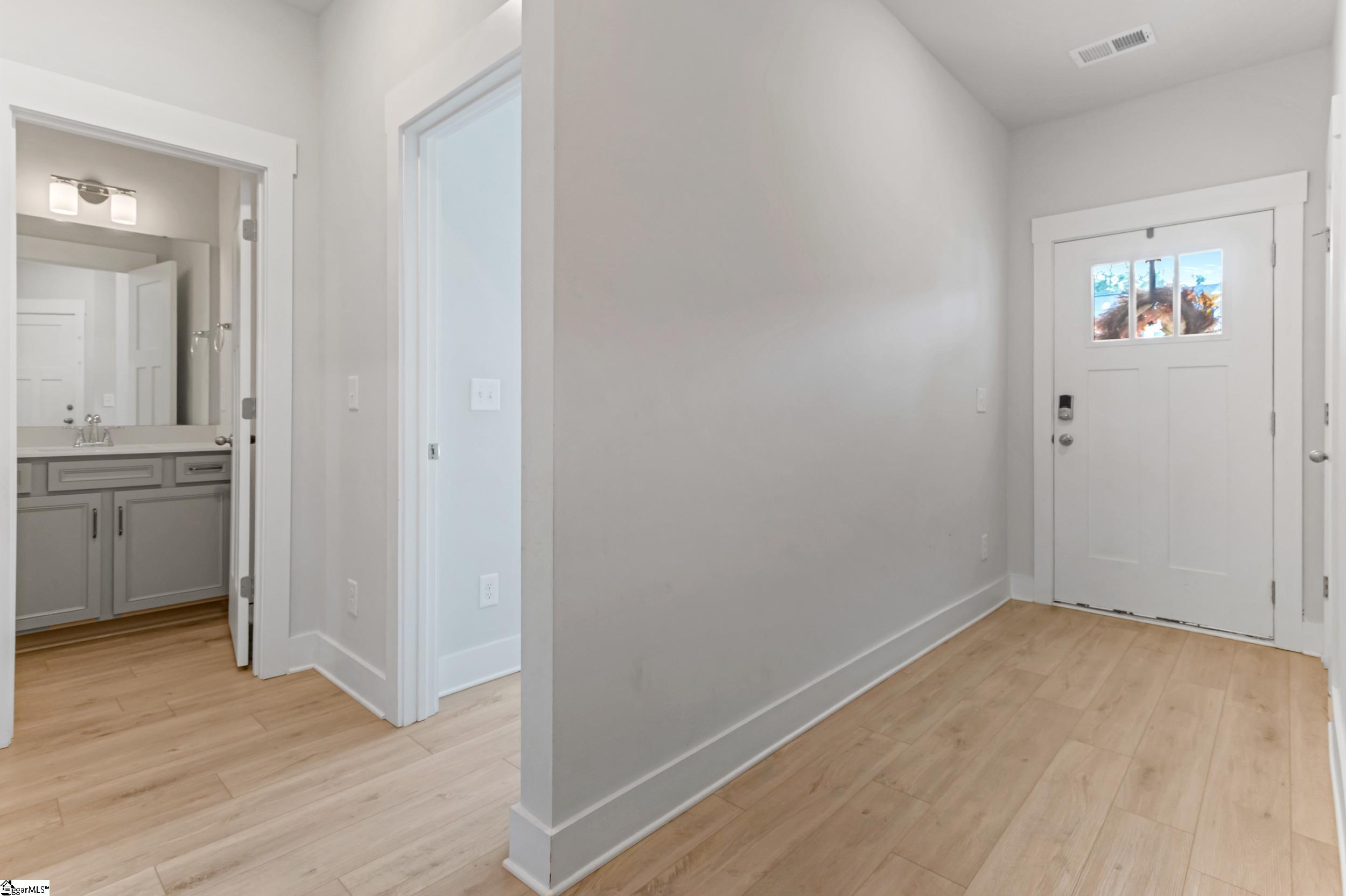 221 Woodhouse Way Greenville, SC 29605