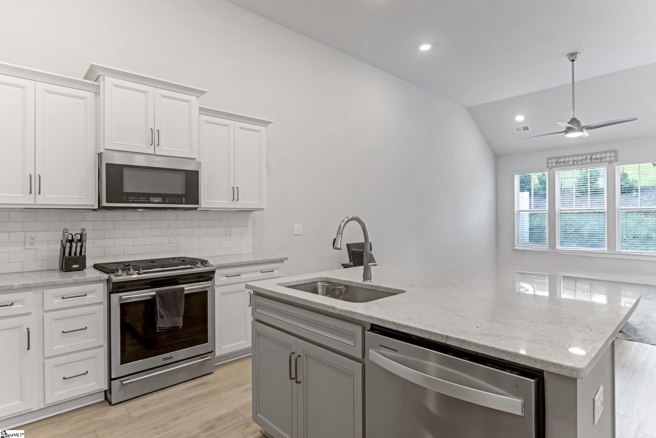 221 Woodhouse Way Greenville, SC 29605