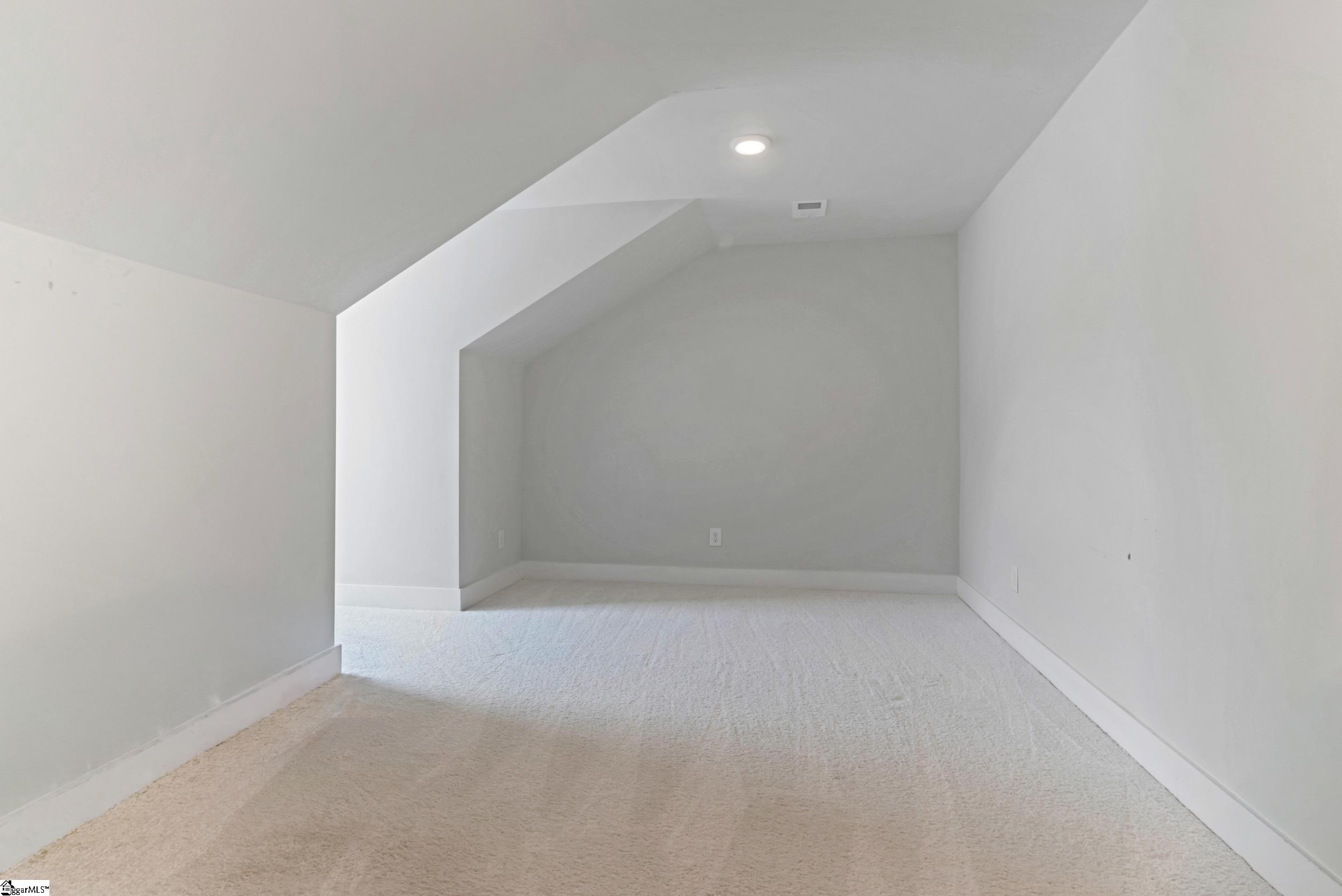 221 Woodhouse Way Greenville, SC 29605