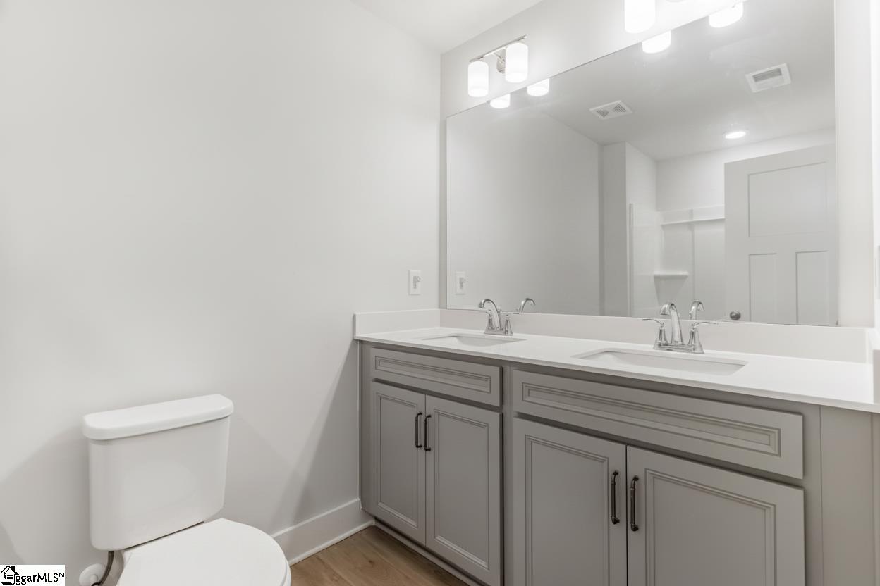 221 Woodhouse Way Greenville, SC 29605