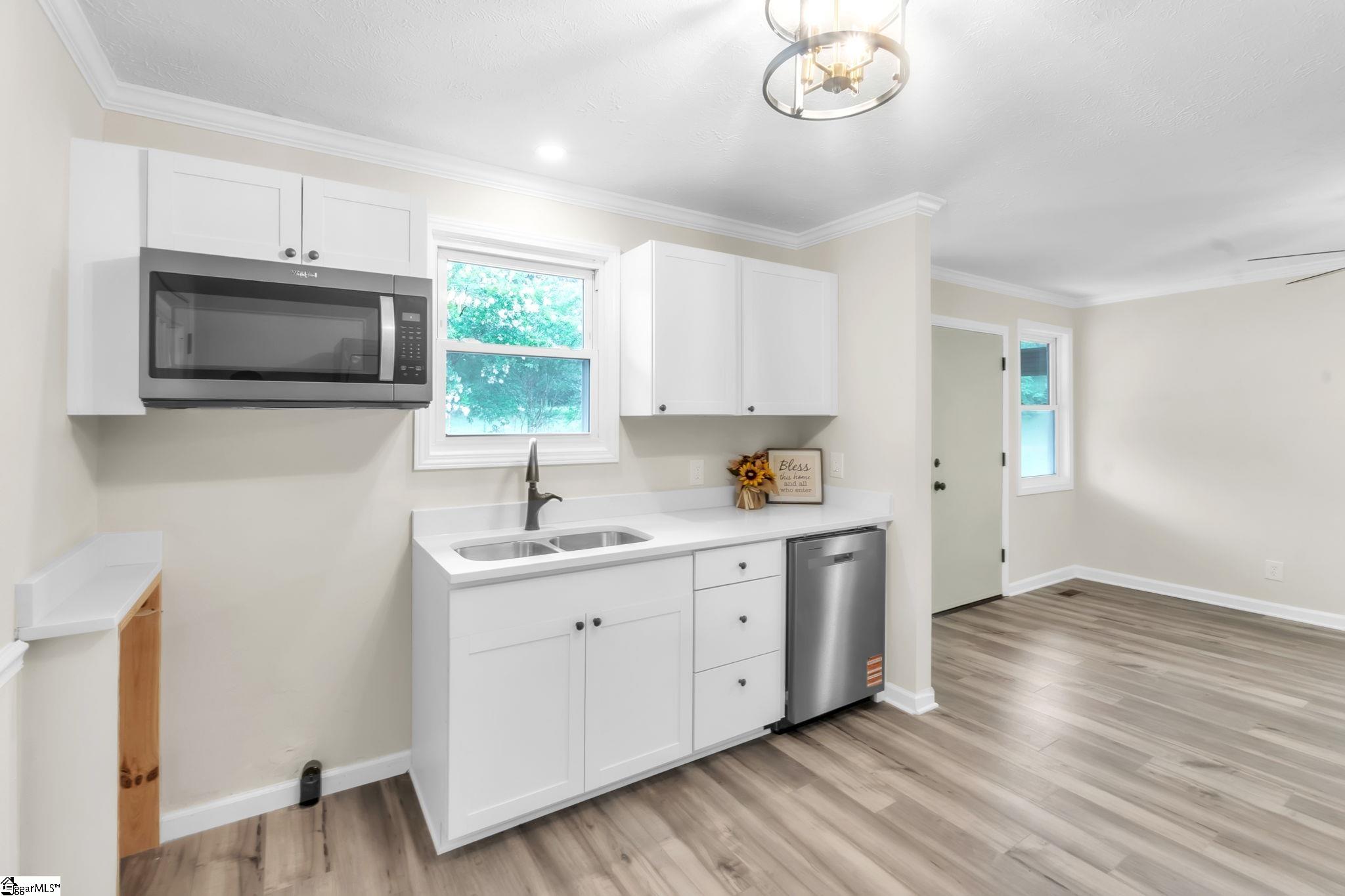 1179 Simms School Road Central, SC 29630