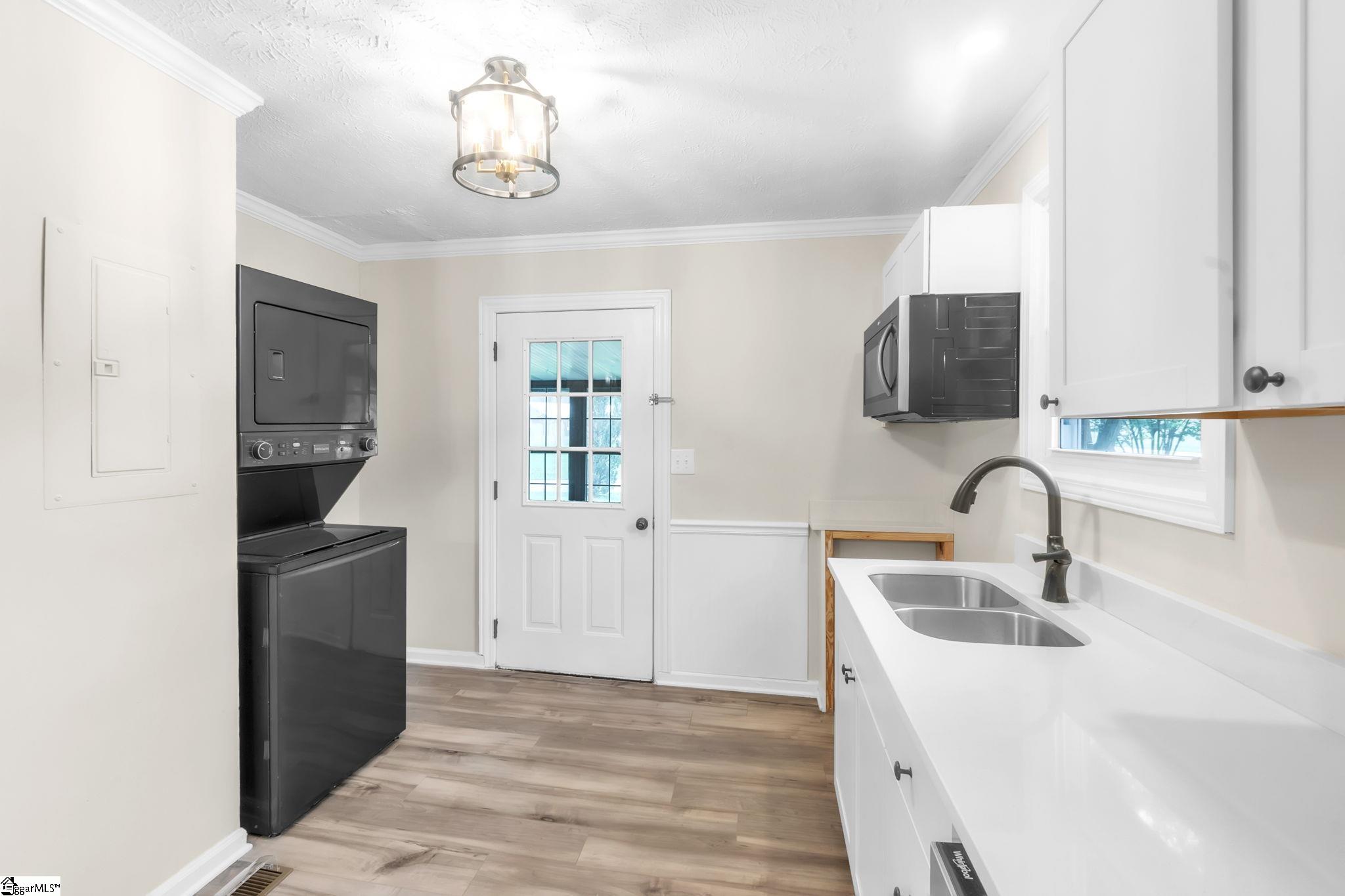 1179 Simms School Road Central, SC 29630