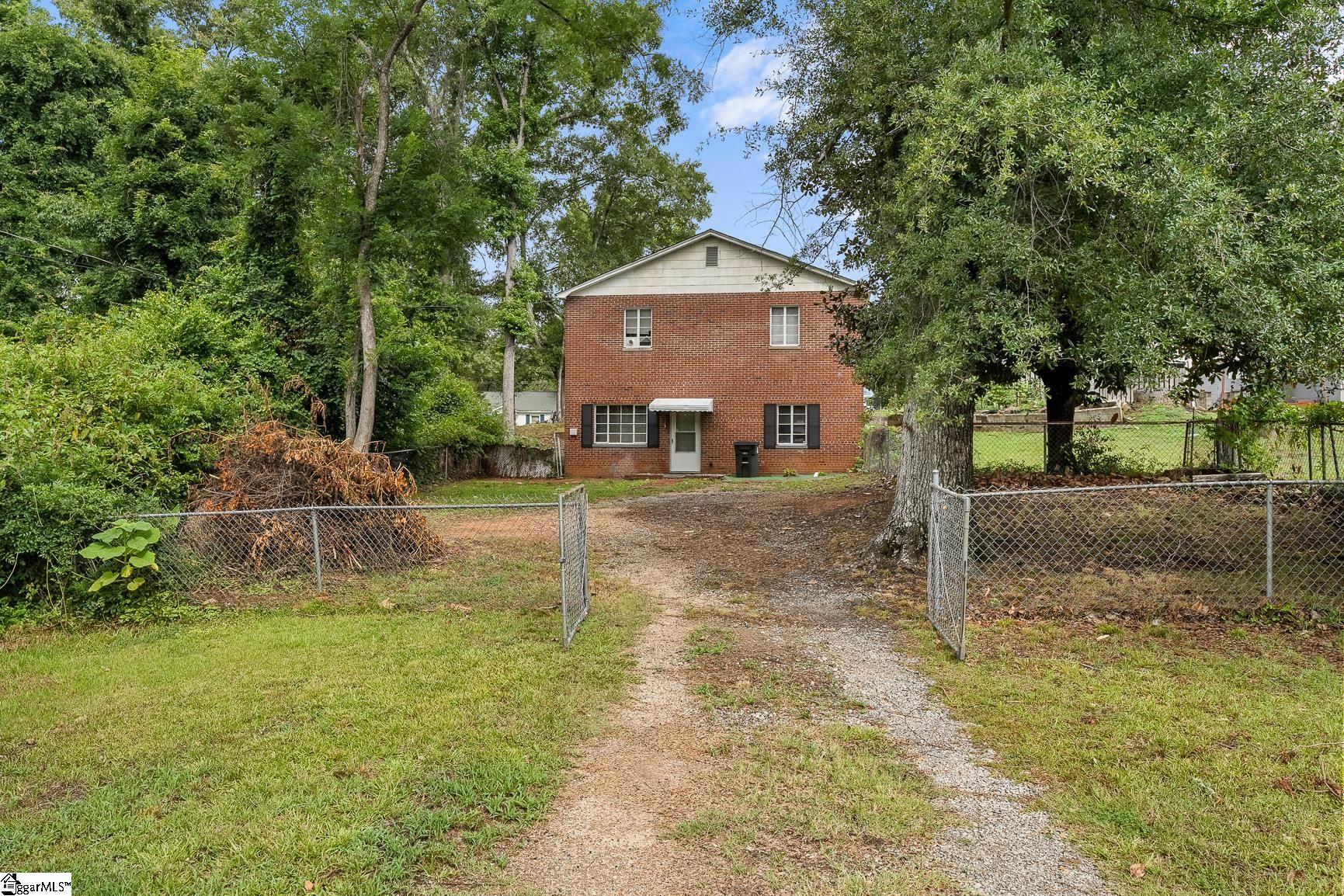 7 Edgewood Drive Ware Shoals, SC 29692