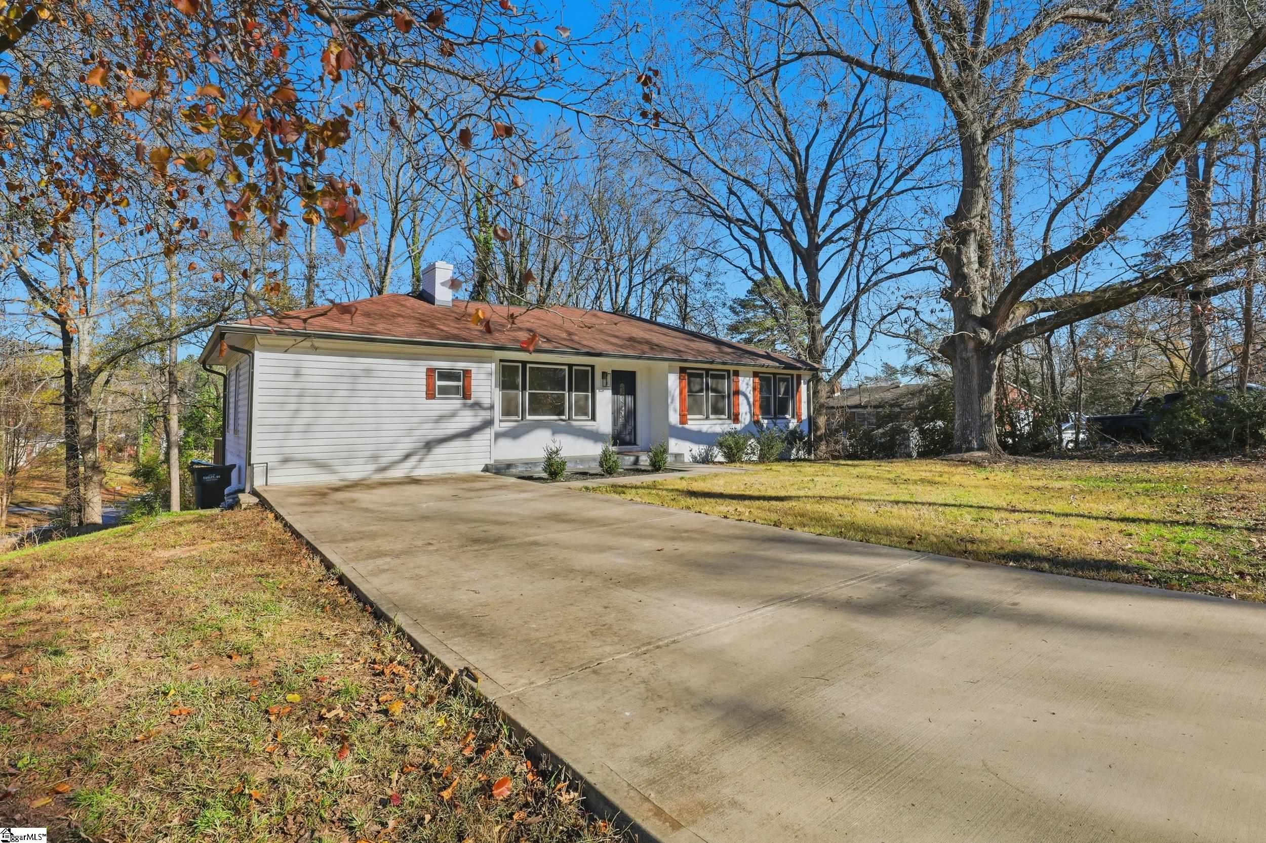 601 S D Street Easley, SC 29640
