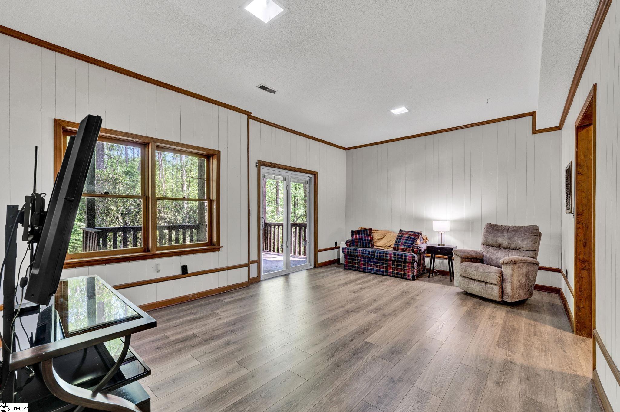 105 Summer Creek Court Greer, SC 29650