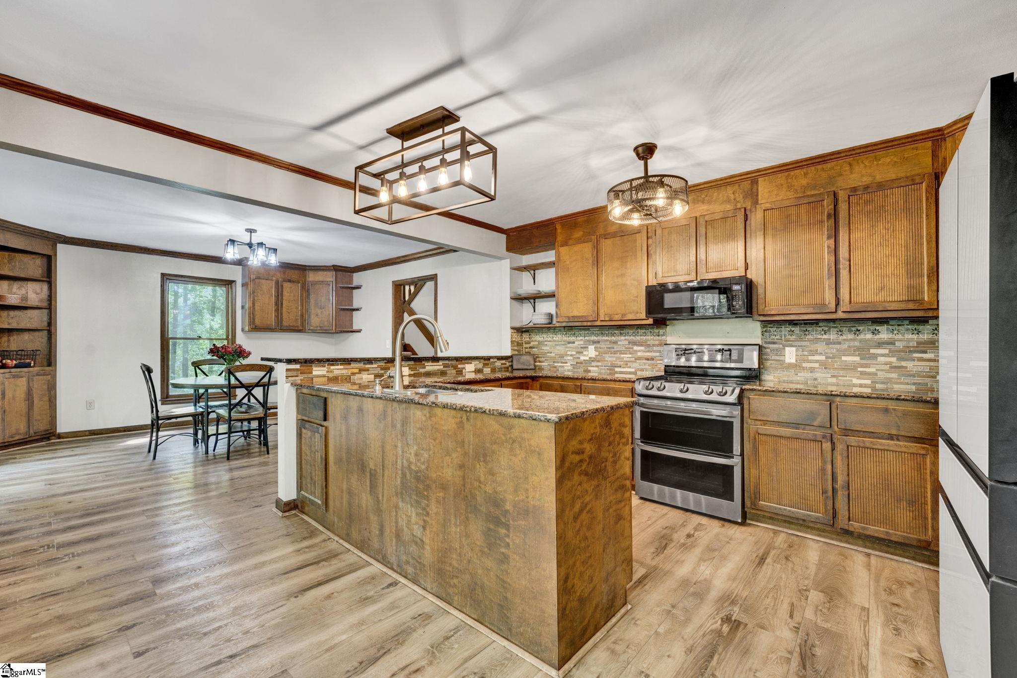 105 Summer Creek Court Greer, SC 29650