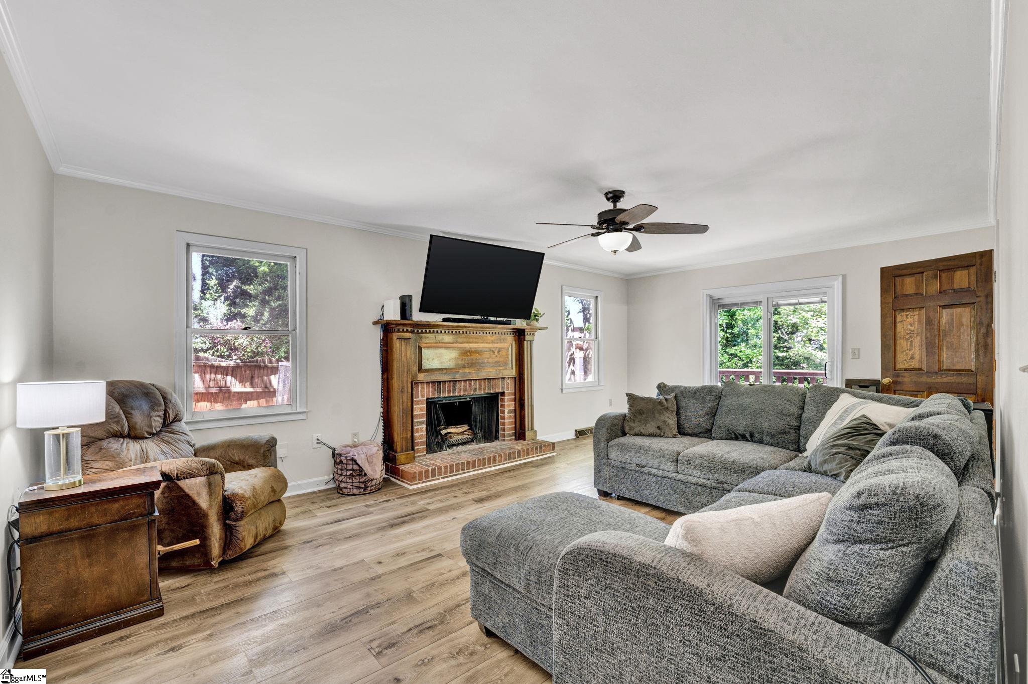 105 Summer Creek Court Greer, SC 29650