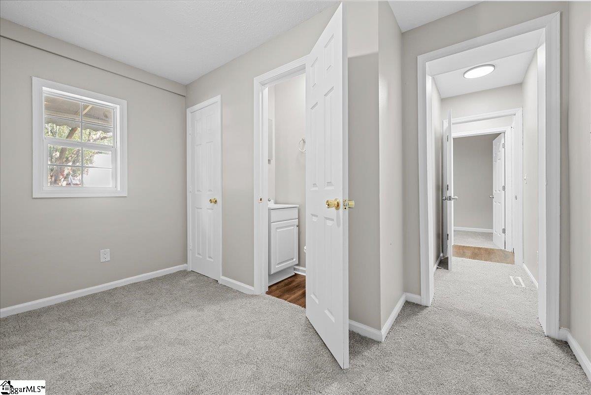 102 Rasor Drive Greenville, SC 29617