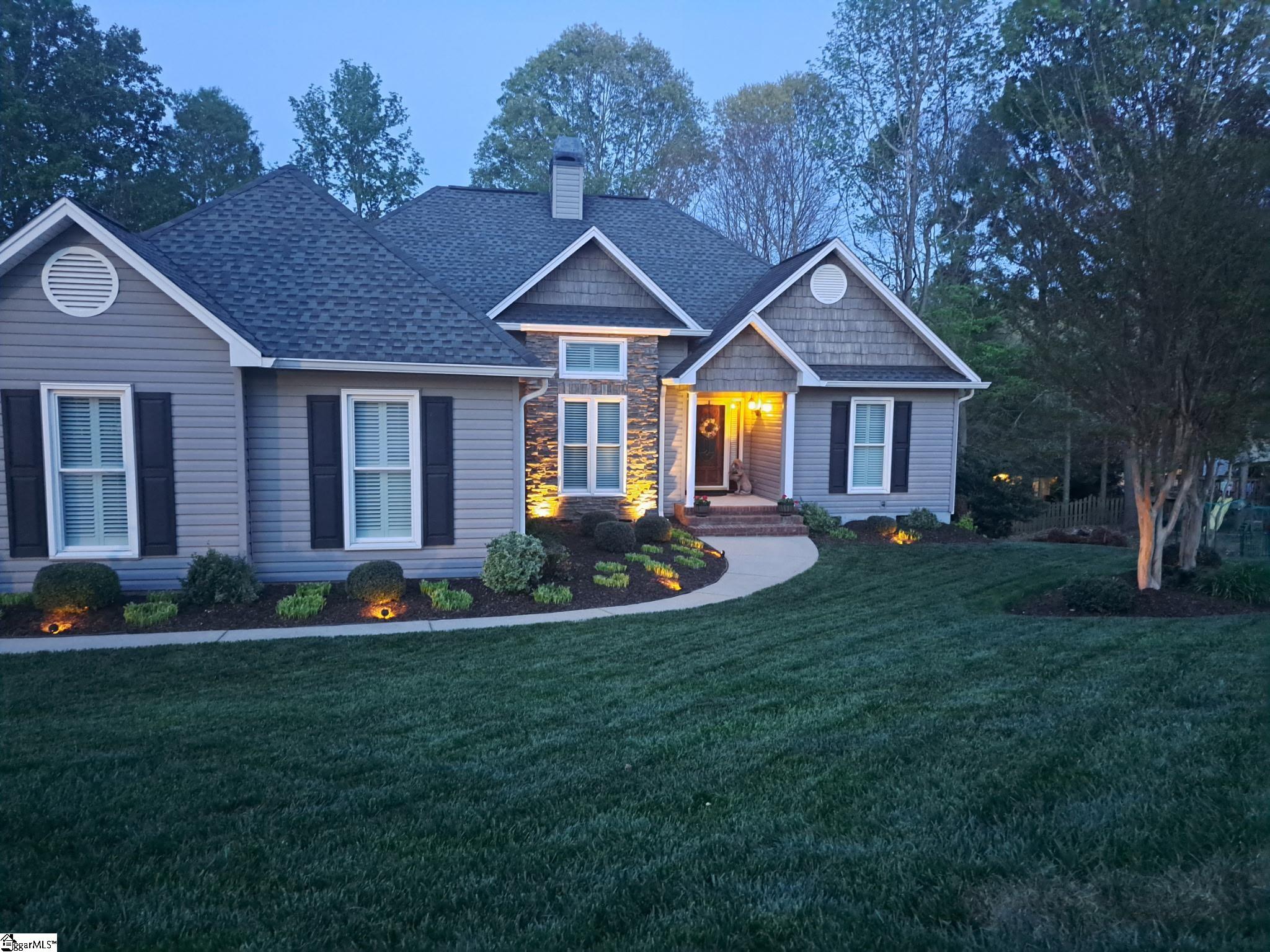 204 Torrey Court Simpsonville, SC 29680-6743