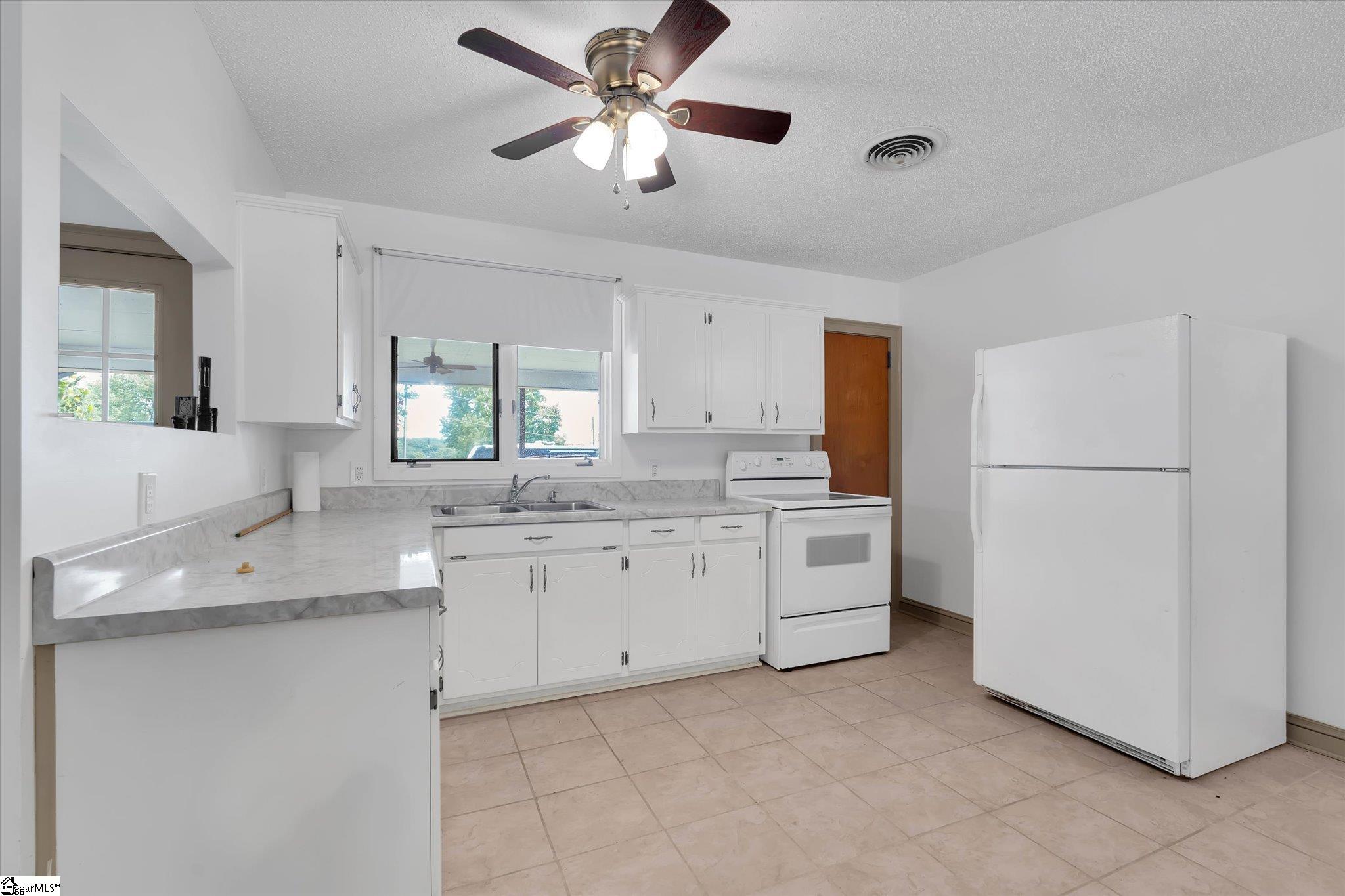 231 Lakeshore Drive Fair Play, SC 29643