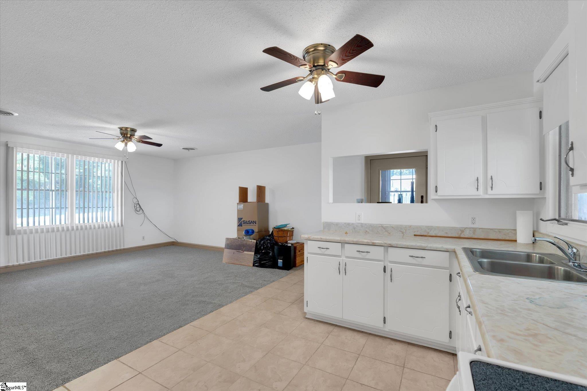 231 Lakeshore Drive Fair Play, SC 29643