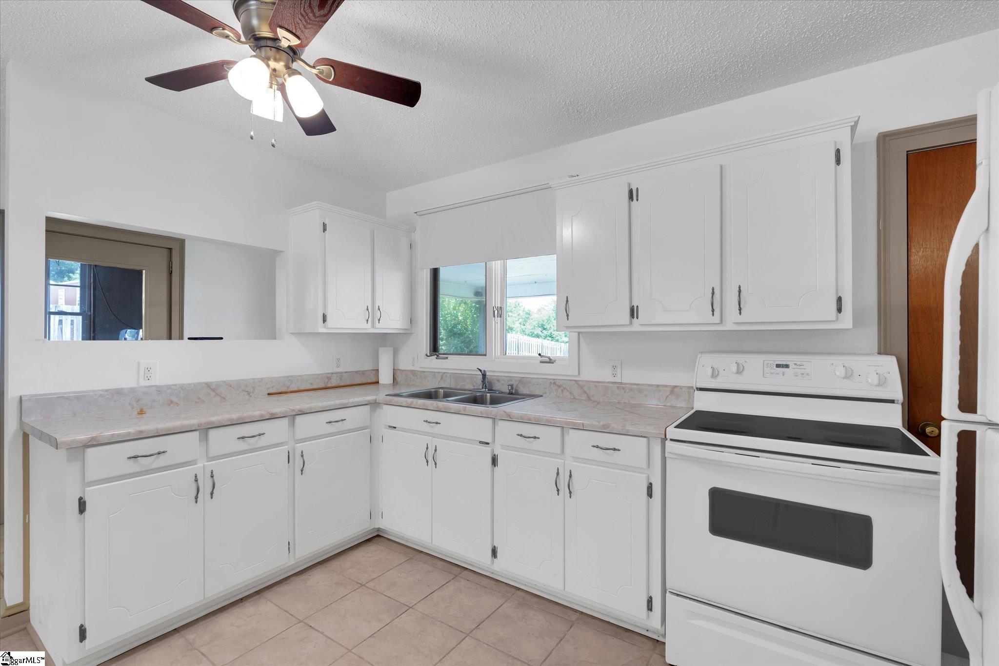 231 Lakeshore Drive Fair Play, SC 29643