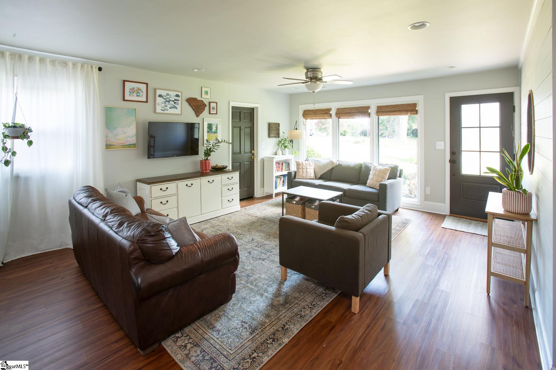 17 Campbell Street Greenville, SC 29607
